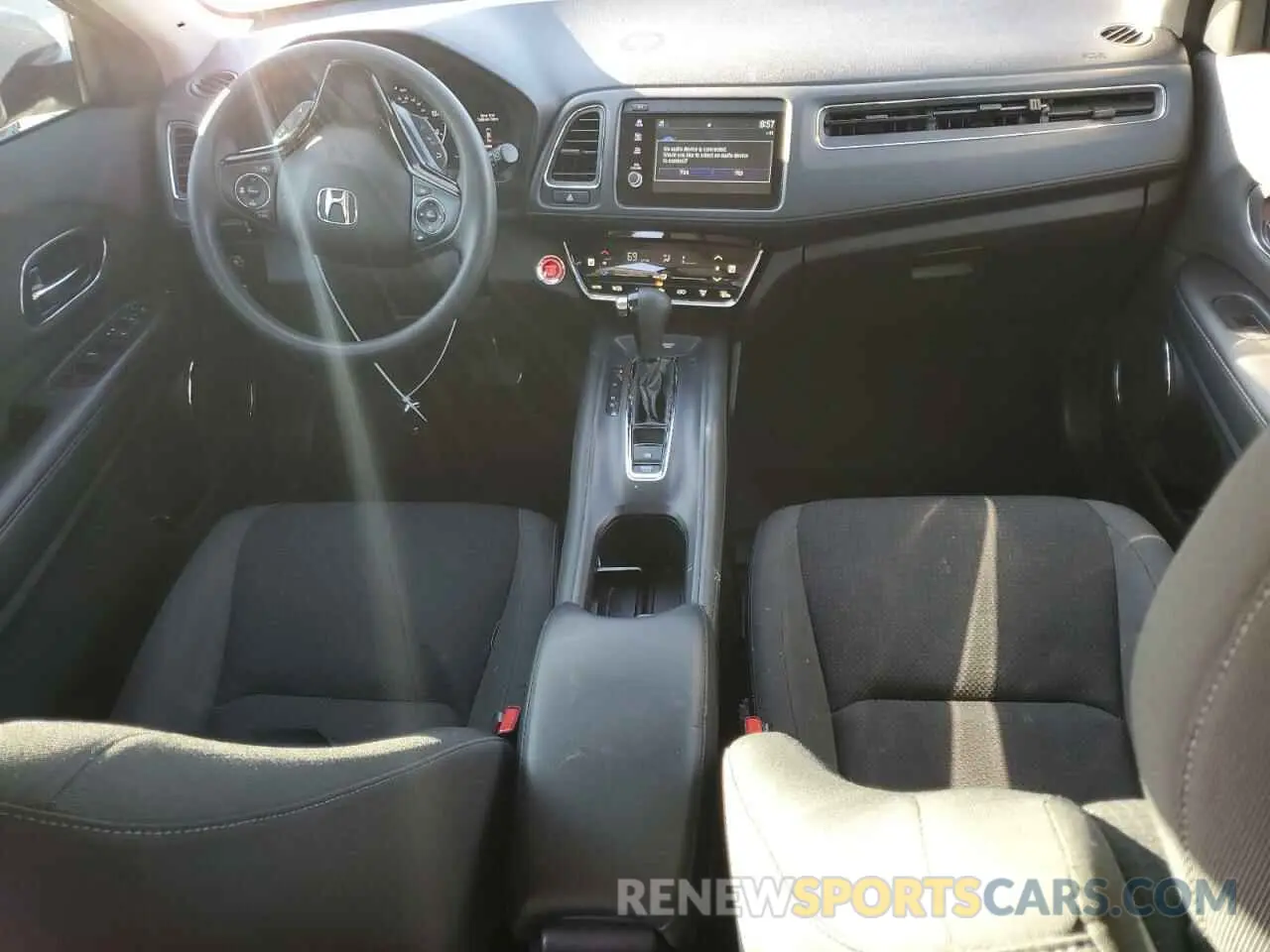 8 fotografías del automóvil dañado 3CZRU5H57NM734707 HONDA HR-V 2022