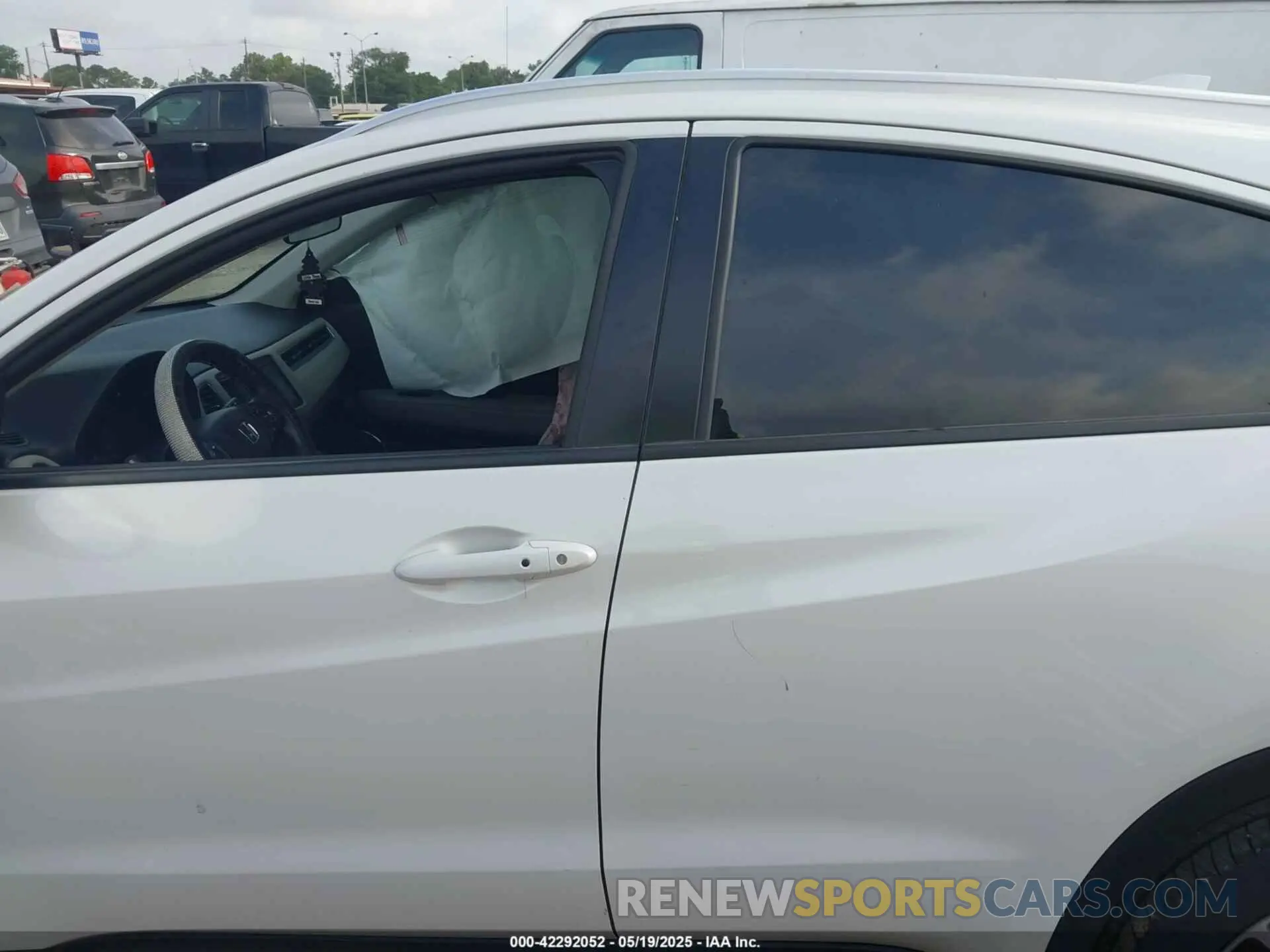 14 fotografías del automóvil dañado 3CZRU5H58NM706835 HONDA HR-V 2022