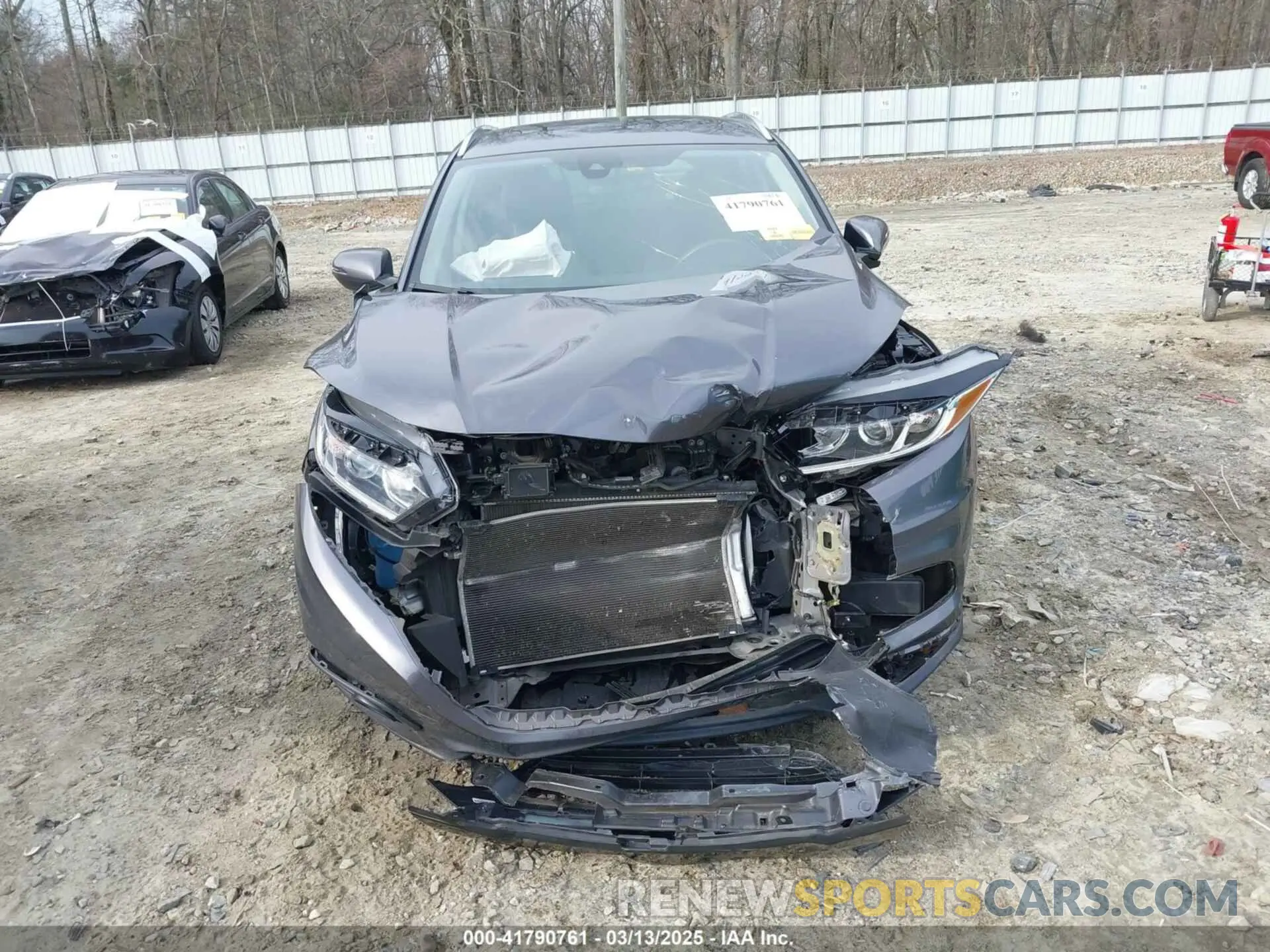 13 fotografías del automóvil dañado 3CZRU5H58NM744534 HONDA HR-V 2022