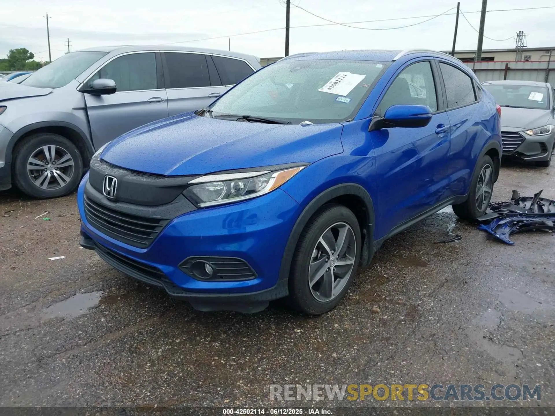 2 fotografías del automóvil dañado 3CZRU5H5XNM717965 HONDA HR-V 2022