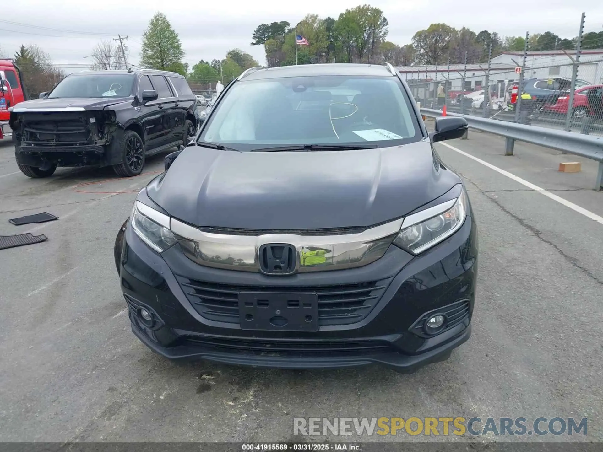 12 fotografías del automóvil dañado 3CZRU5H5XNM722812 HONDA HR-V 2022