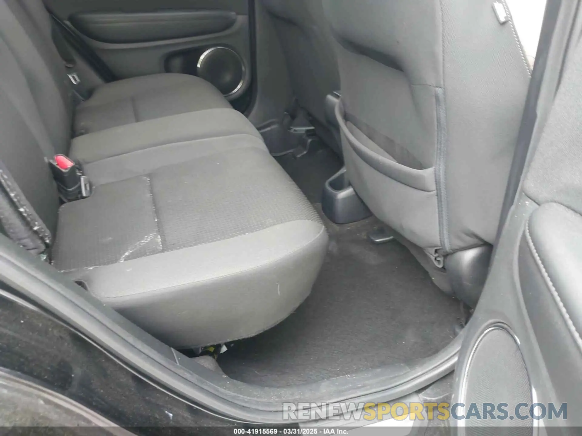 8 fotografías del automóvil dañado 3CZRU5H5XNM722812 HONDA HR-V 2022