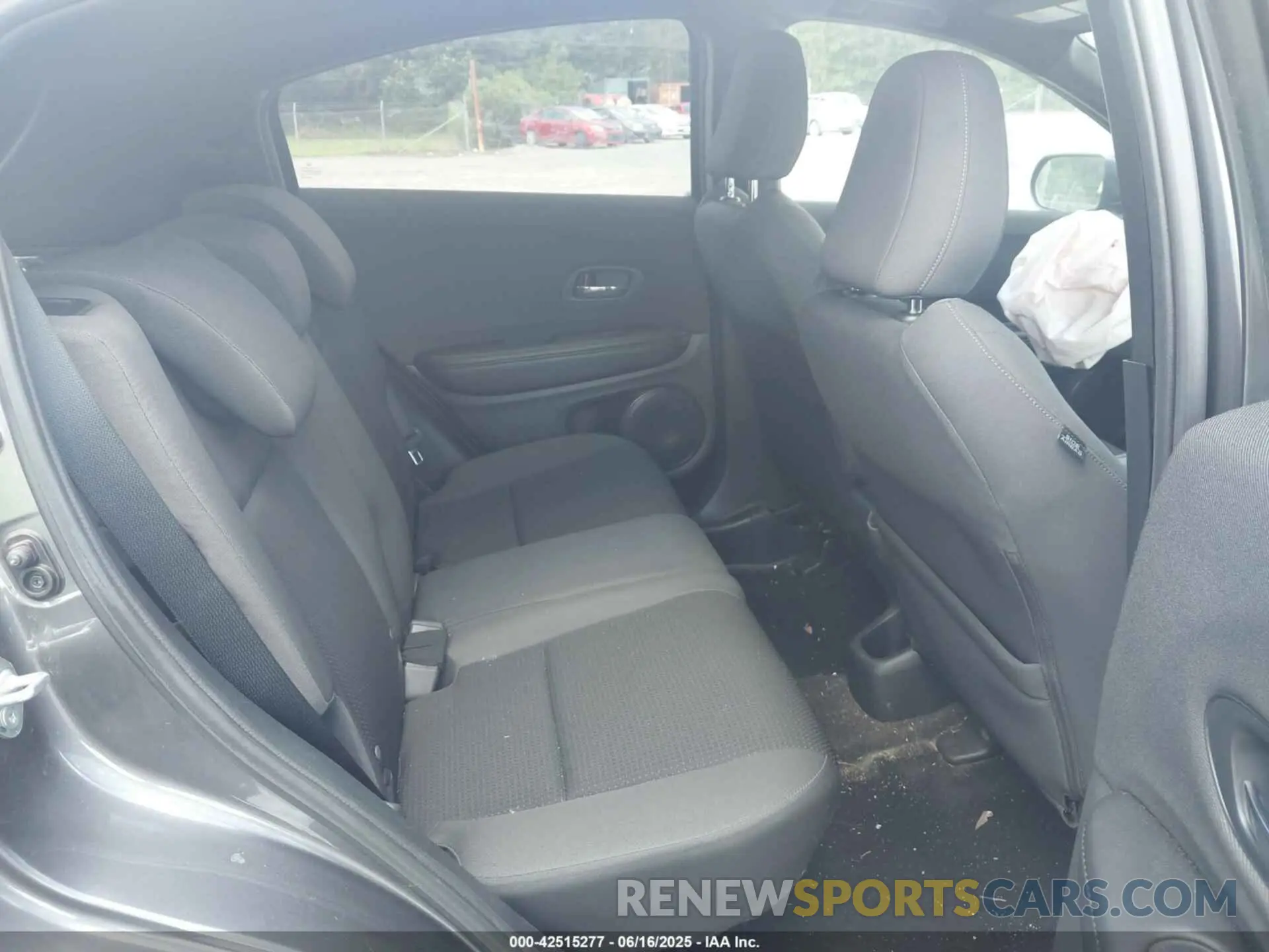 8 fotografías del automóvil dañado 3CZRU6H10NM726371 HONDA HR-V 2022