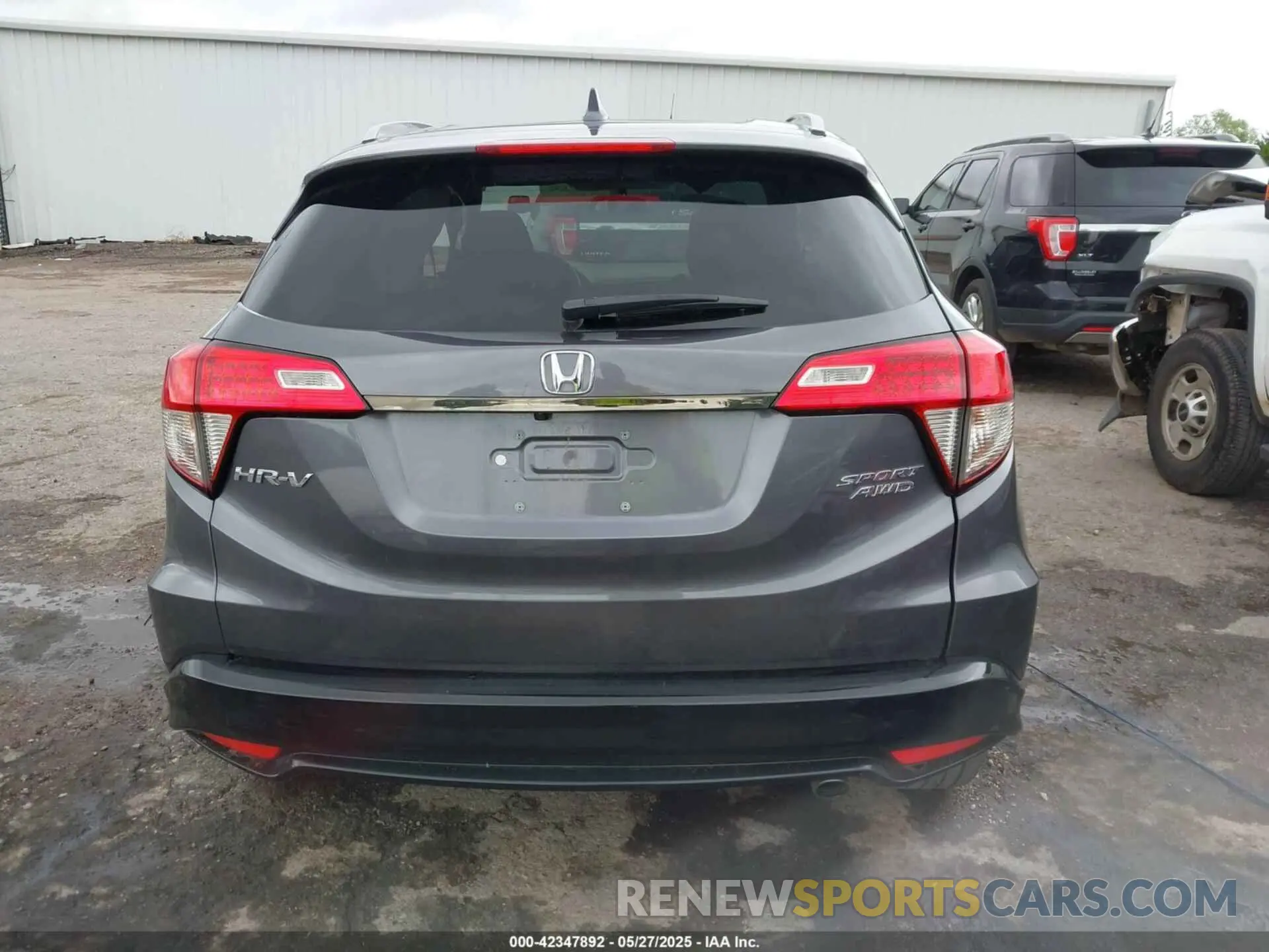 16 fotografías del automóvil dañado 3CZRU6H14NM711596 HONDA HR-V 2022