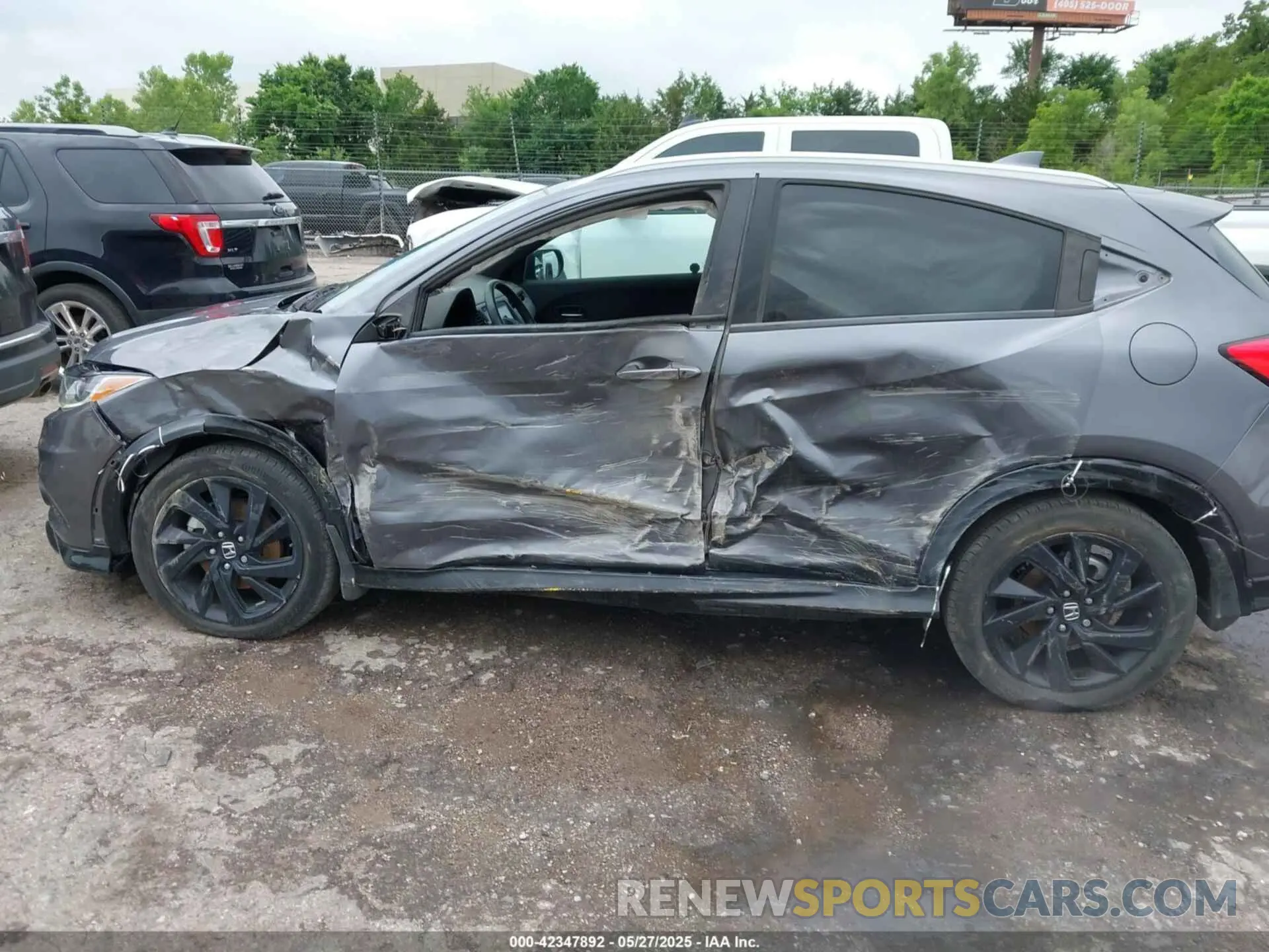 6 fotografías del automóvil dañado 3CZRU6H14NM711596 HONDA HR-V 2022