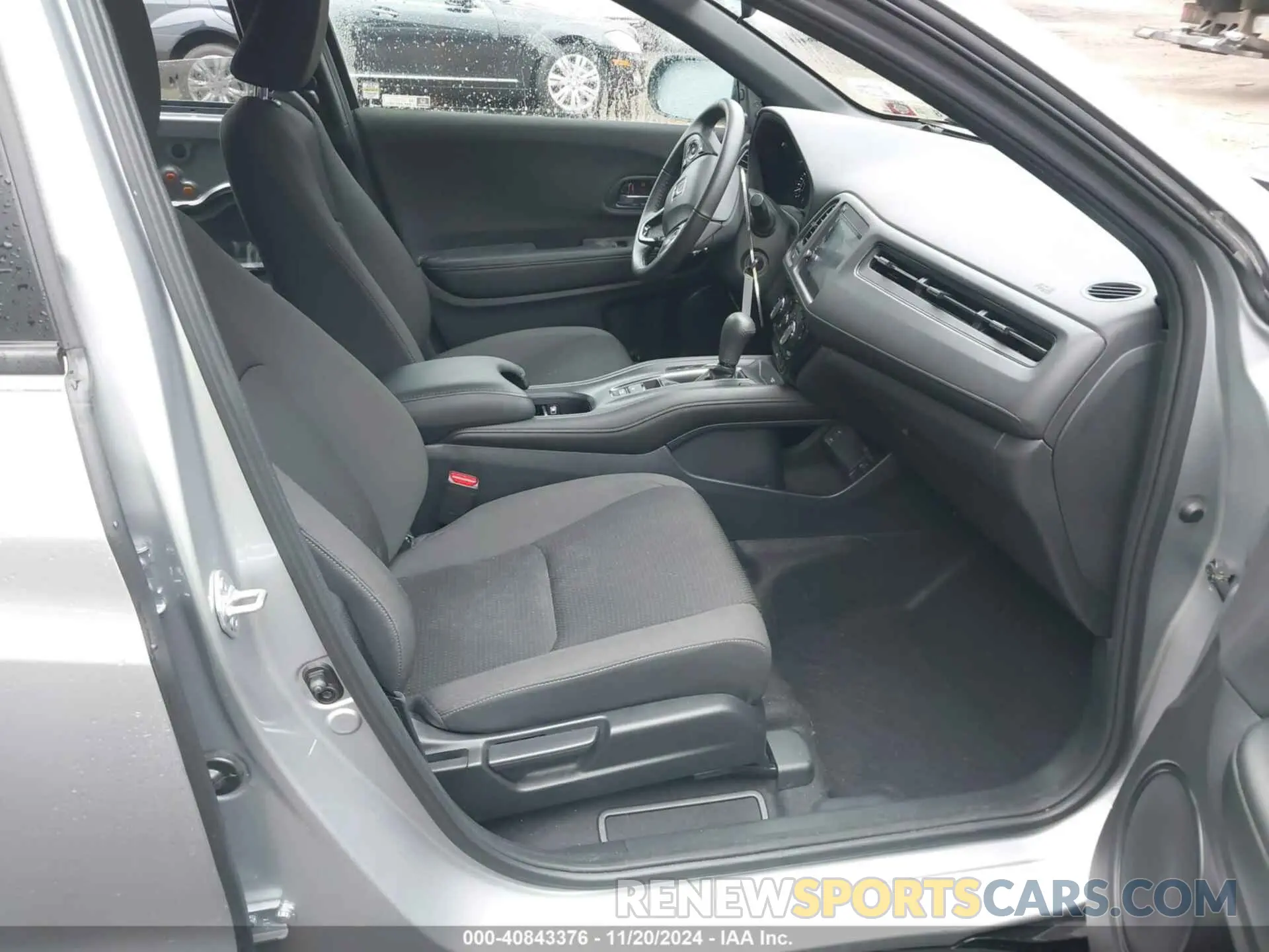 5 fotografías del automóvil dañado 3CZRU6H18NM774913 HONDA HR-V 2022