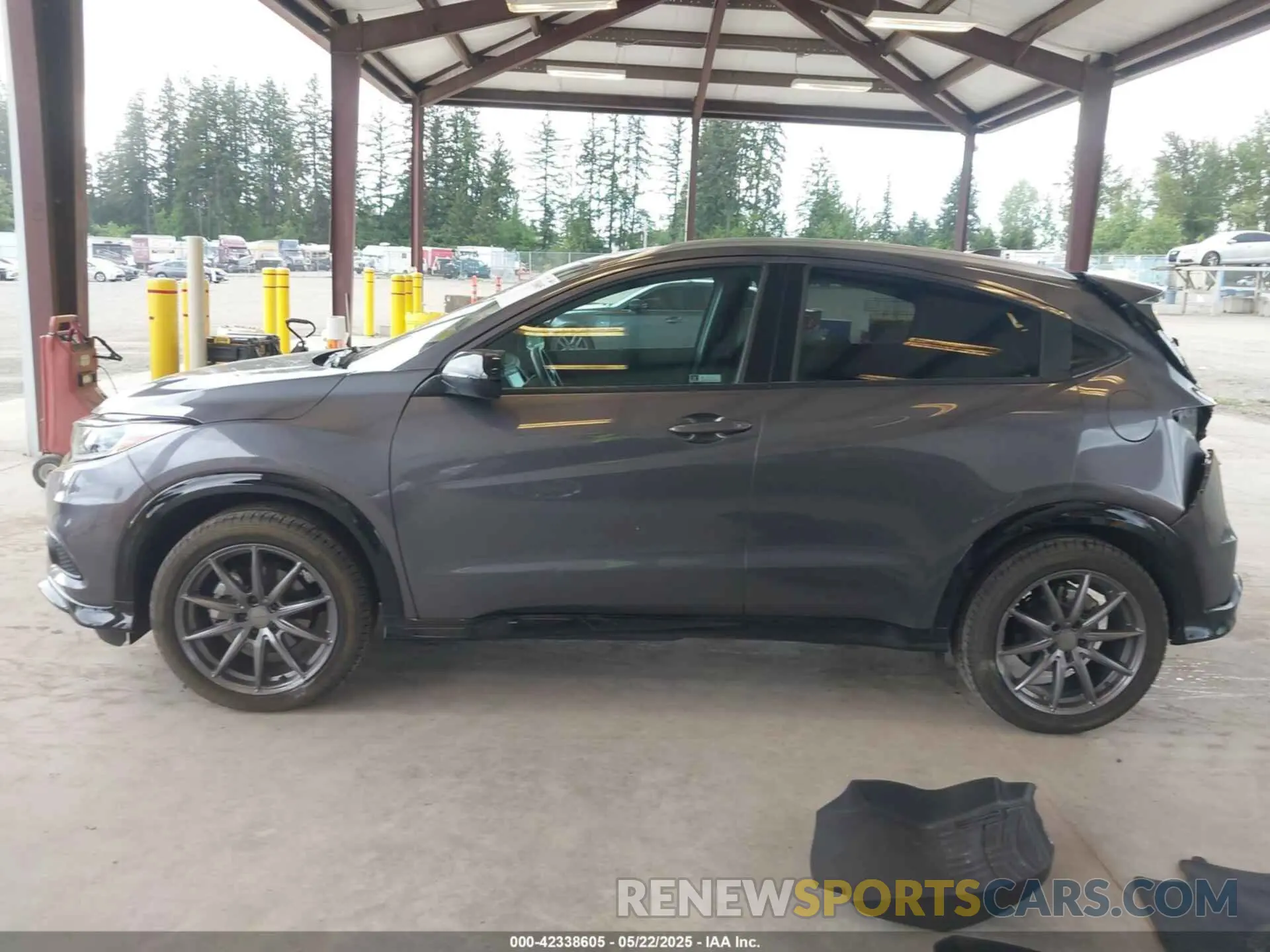15 fotografías del automóvil dañado 3CZRU6H19NM769655 HONDA HR-V 2022