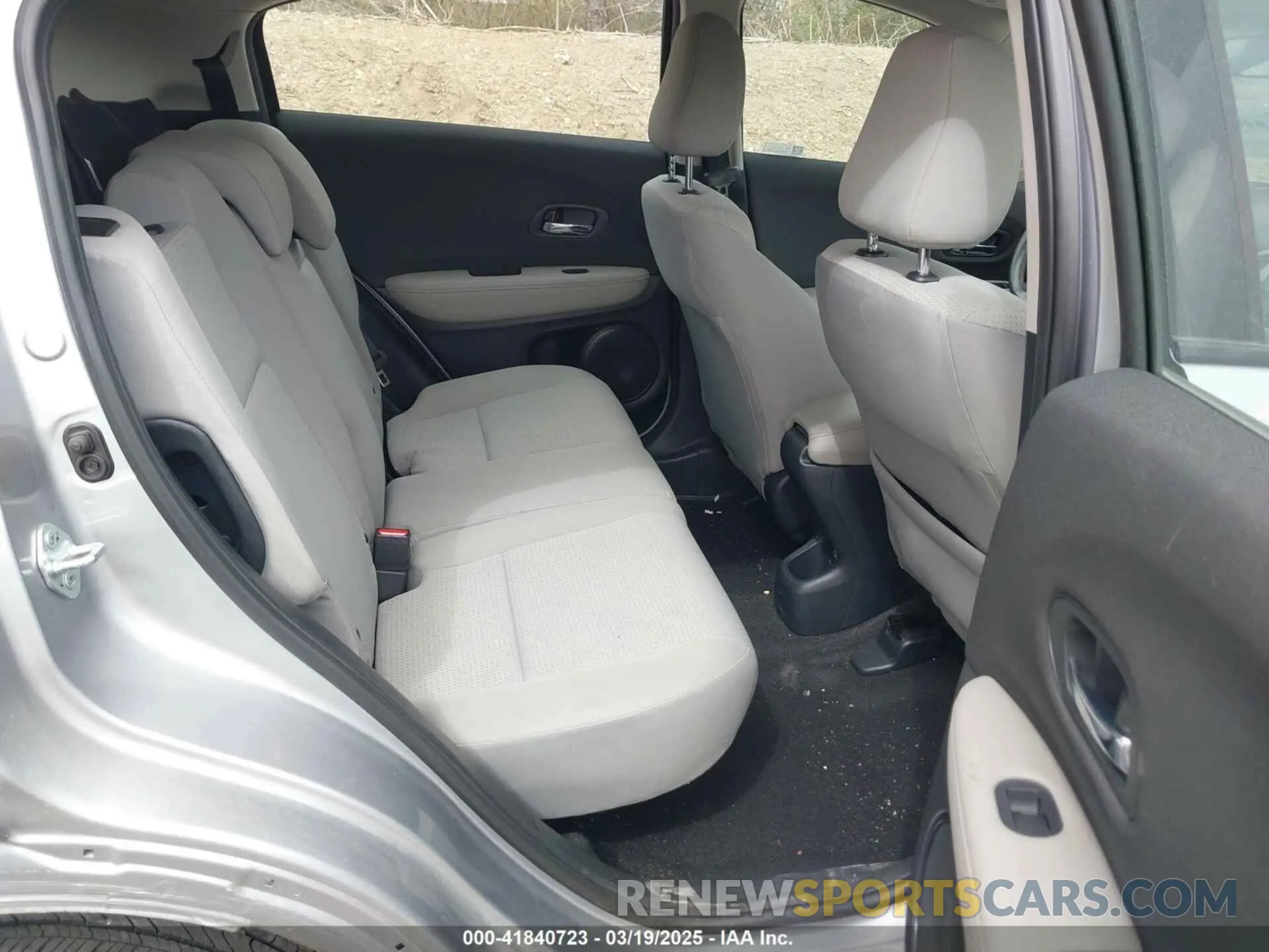 8 fotografías del automóvil dañado 3CZRU6H31NM701089 HONDA HR-V 2022