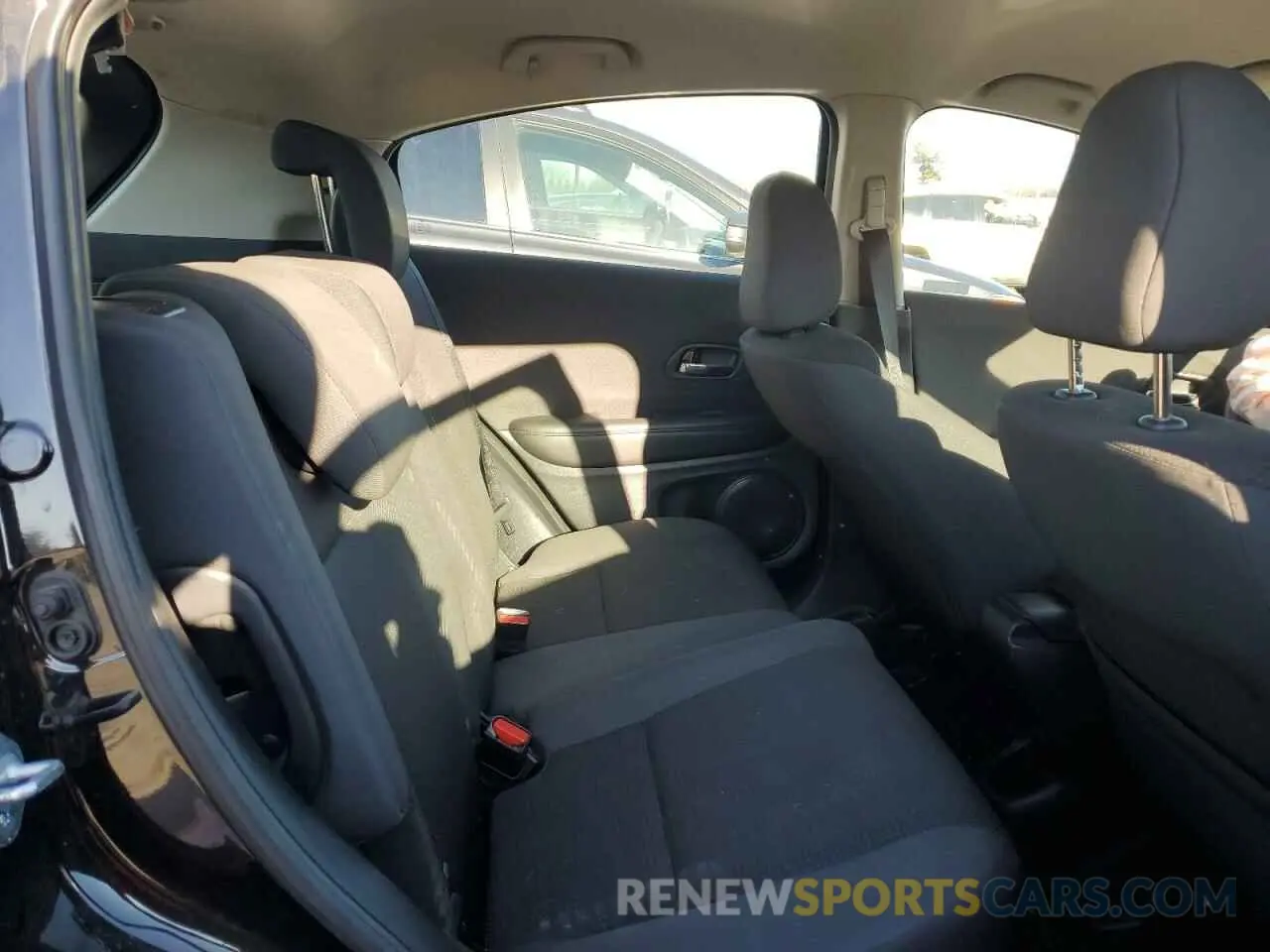 10 fotografías del automóvil dañado 3CZRU6H31NM736568 HONDA HR-V 2022