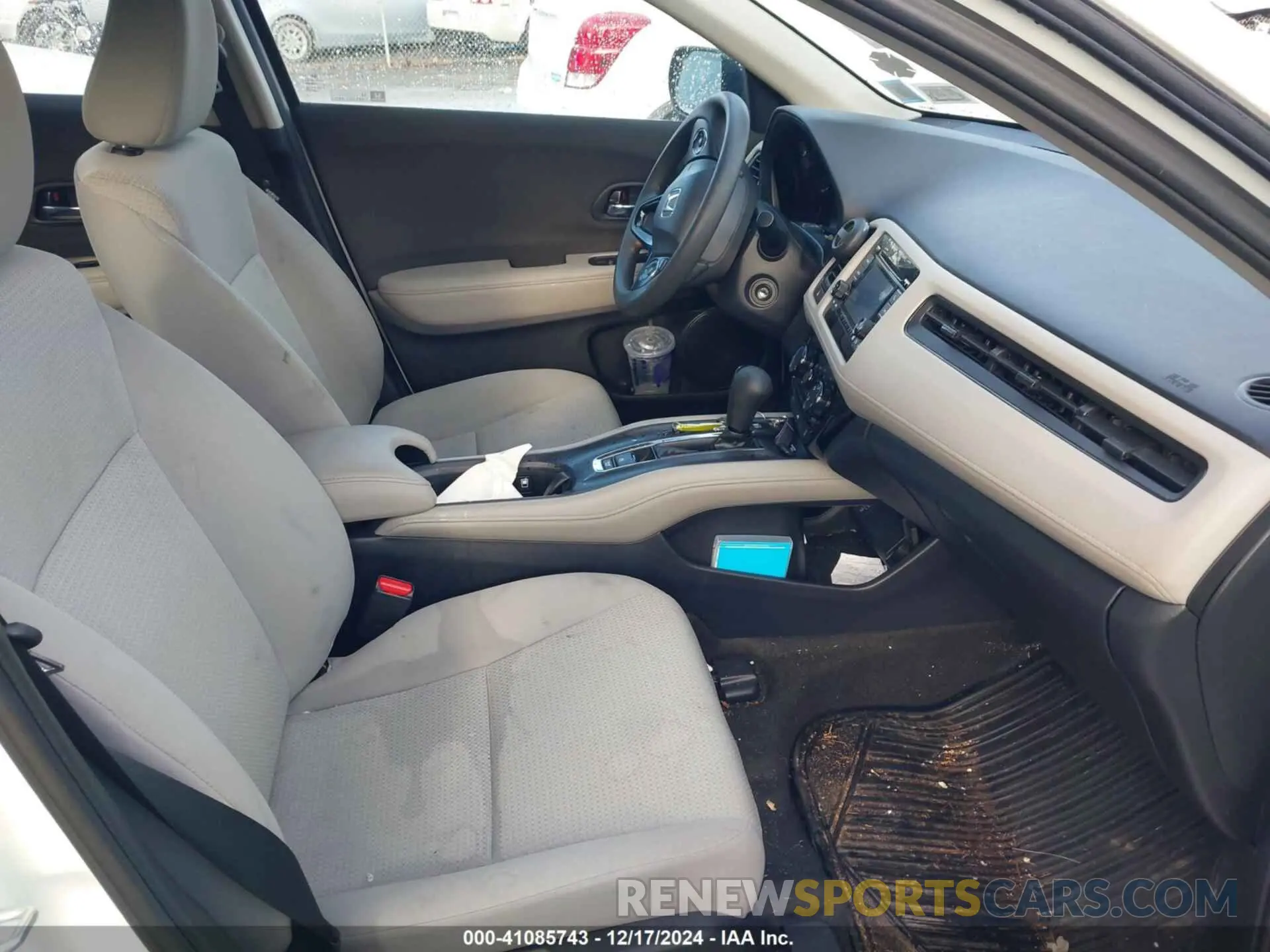 5 fotografías del automóvil dañado 3CZRU6H32NM717446 HONDA HR-V 2022
