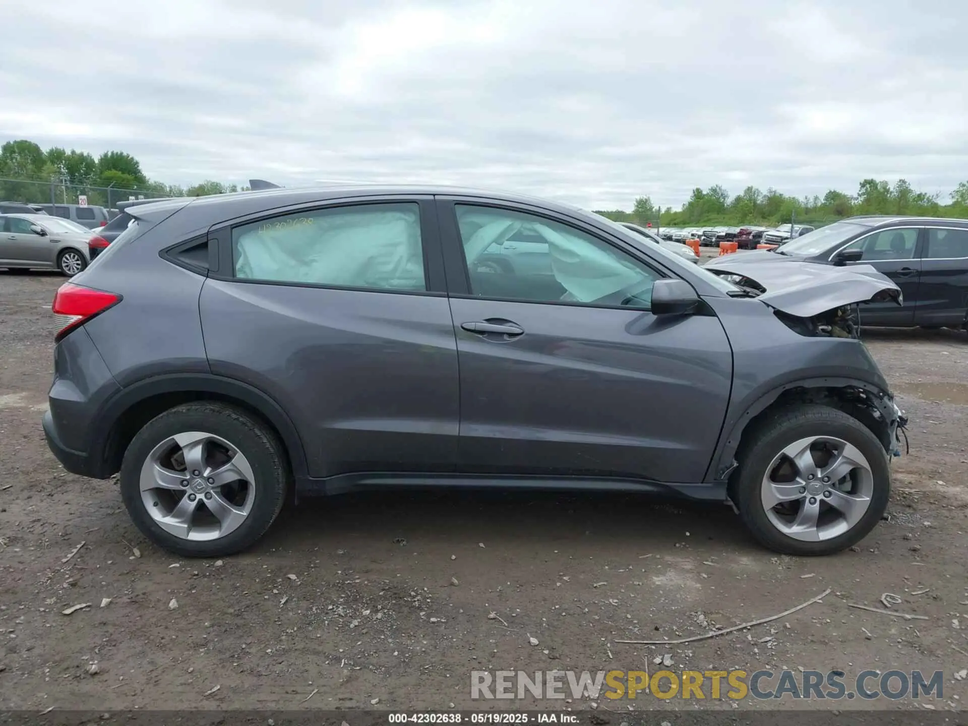 13 fotografías del automóvil dañado 3CZRU6H32NM733338 HONDA HR-V 2022