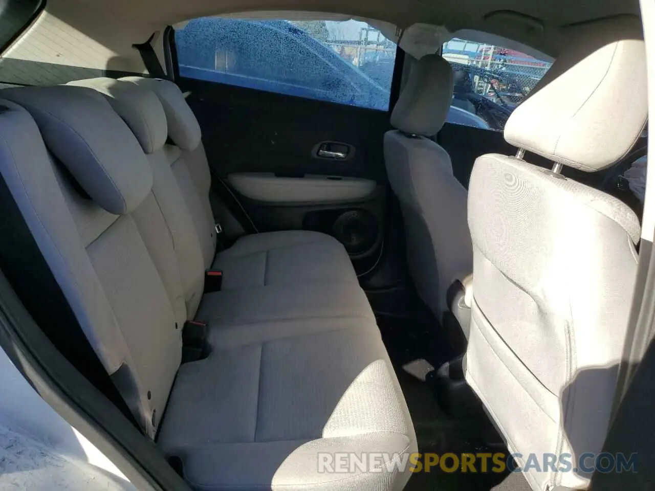 11 fotografías del automóvil dañado 3CZRU6H32NM741374 HONDA HR-V 2022