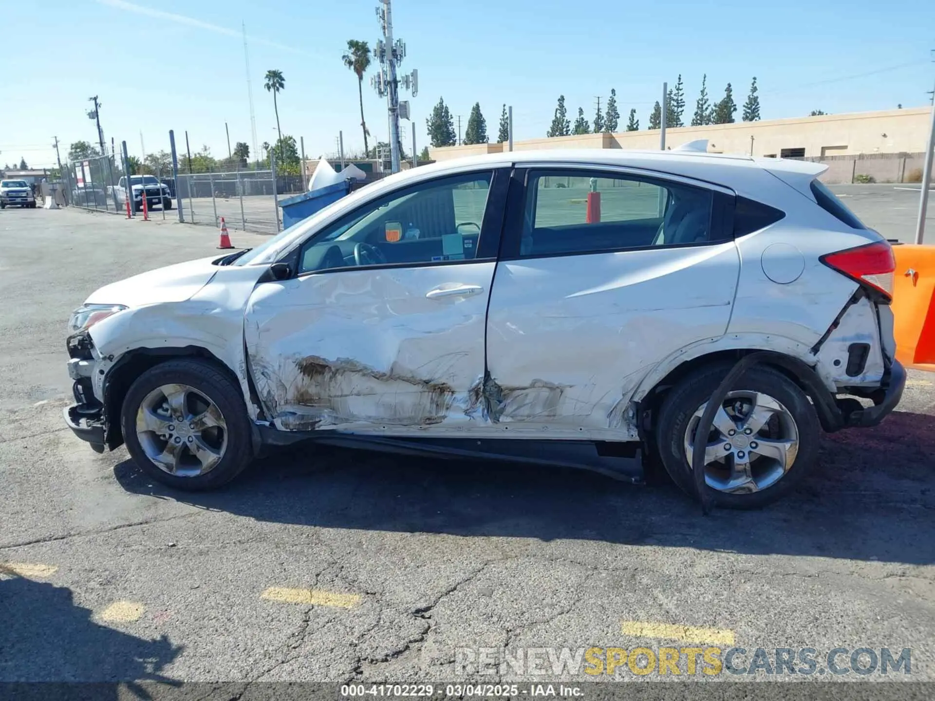 14 fotografías del automóvil dañado 3CZRU6H34NM768950 HONDA HR-V 2022