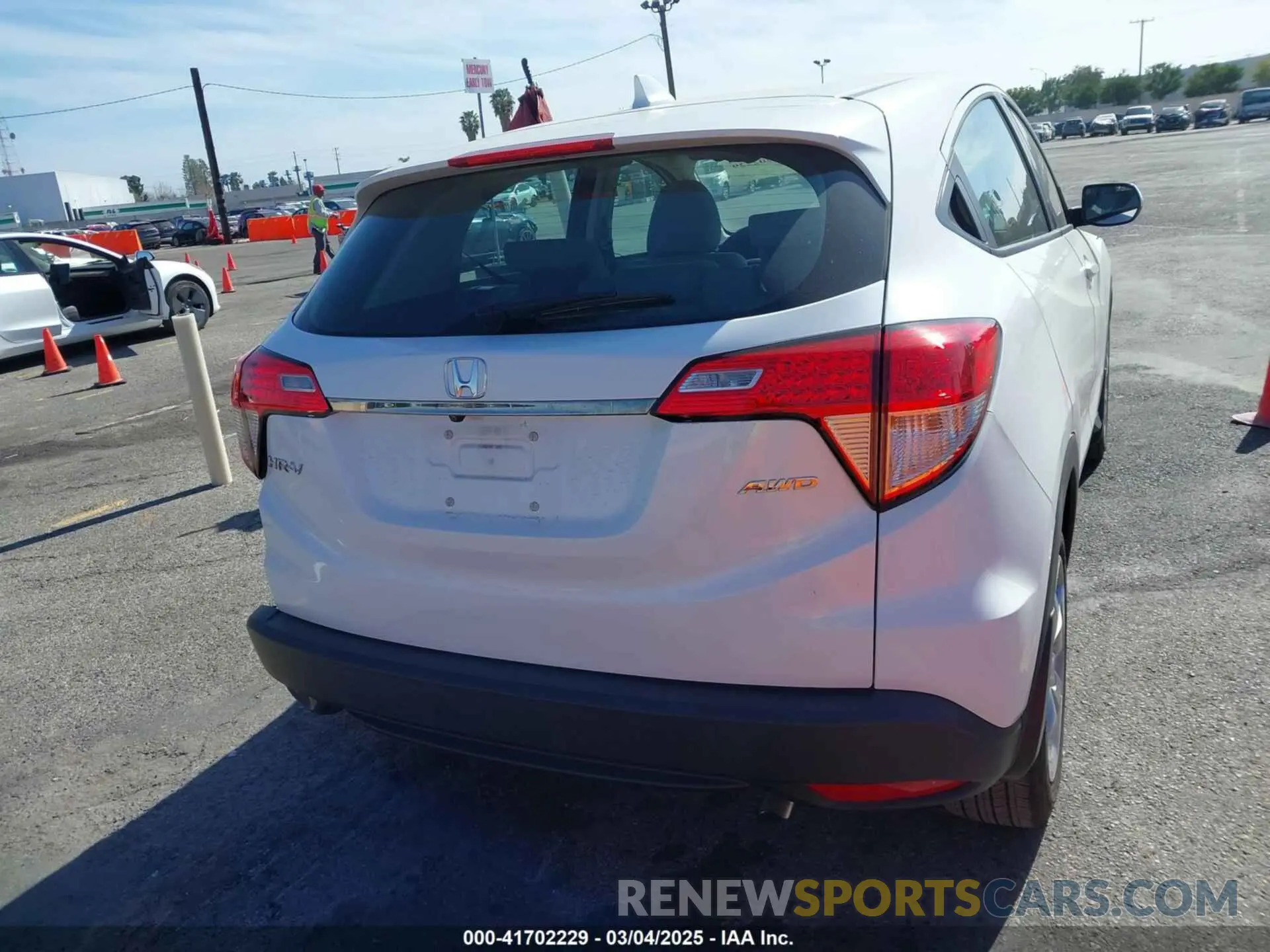 4 fotografías del automóvil dañado 3CZRU6H34NM768950 HONDA HR-V 2022