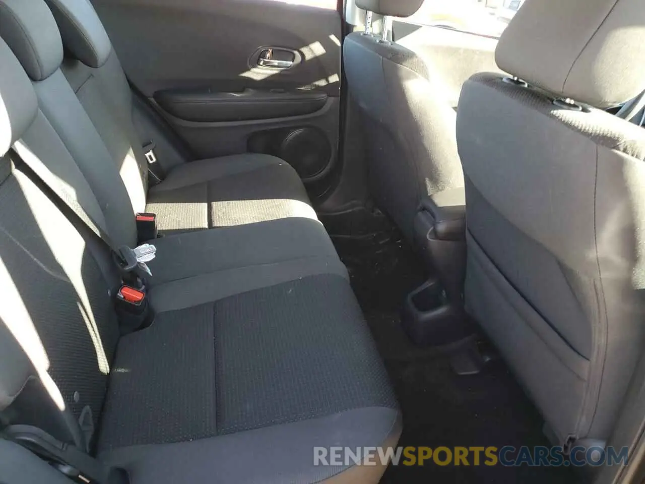 11 fotografías del automóvil dañado 3CZRU6H35NM763322 HONDA HR-V 2022