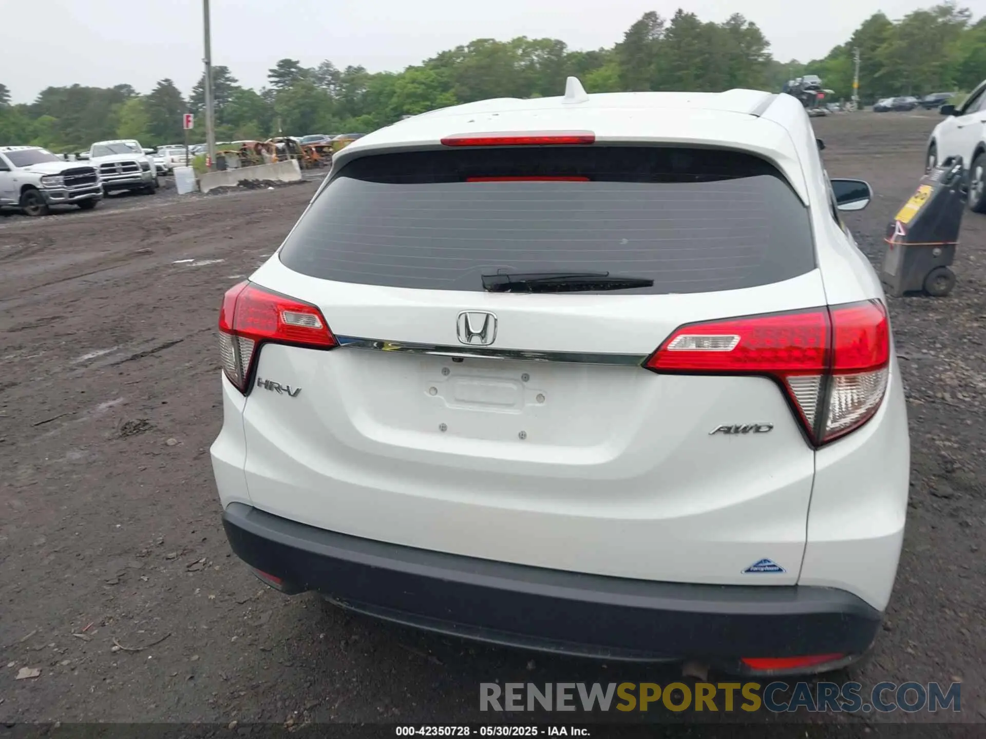 16 fotografías del automóvil dañado 3CZRU6H37NM711349 HONDA HR-V 2022