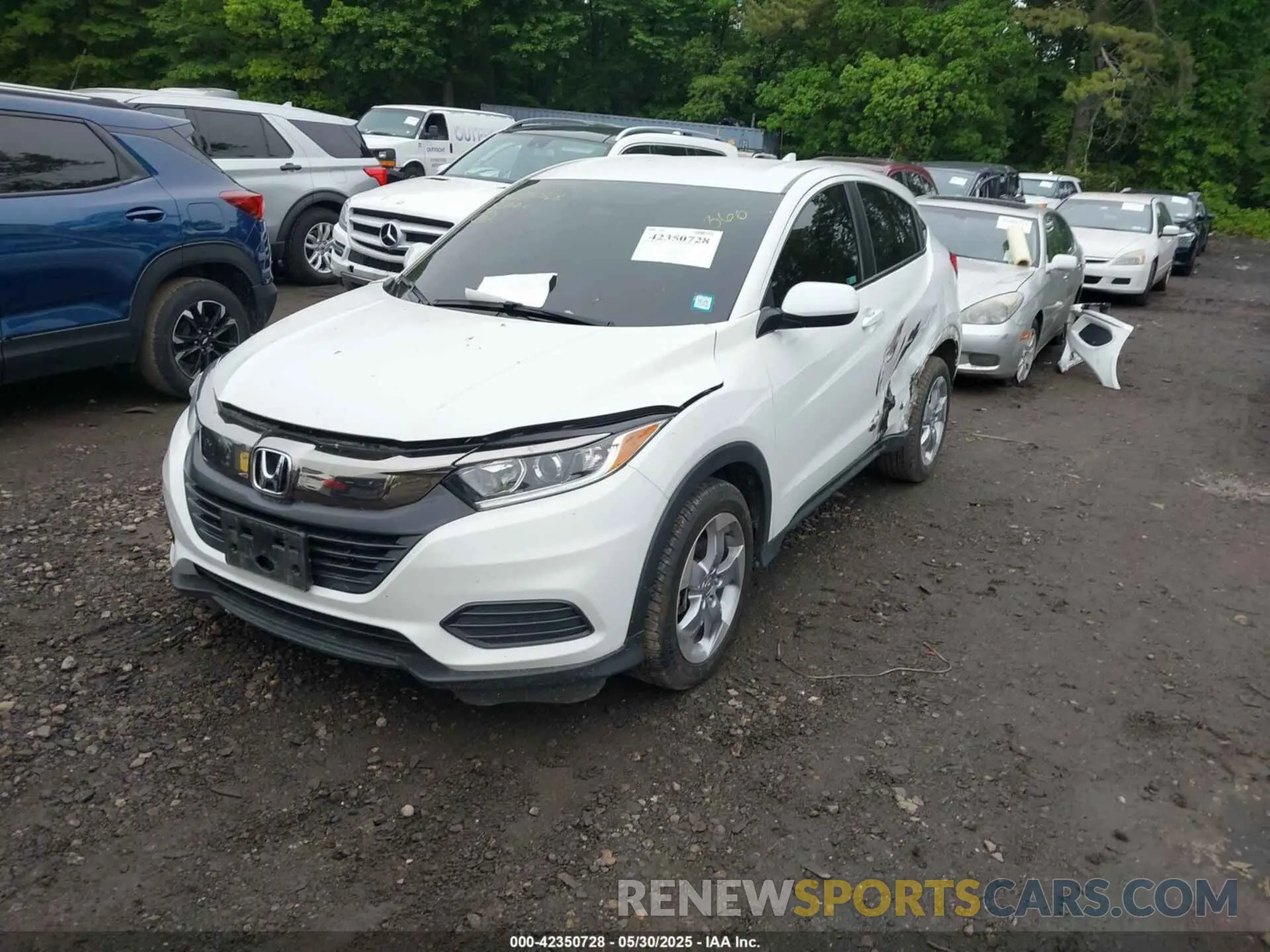 2 fotografías del automóvil dañado 3CZRU6H37NM711349 HONDA HR-V 2022