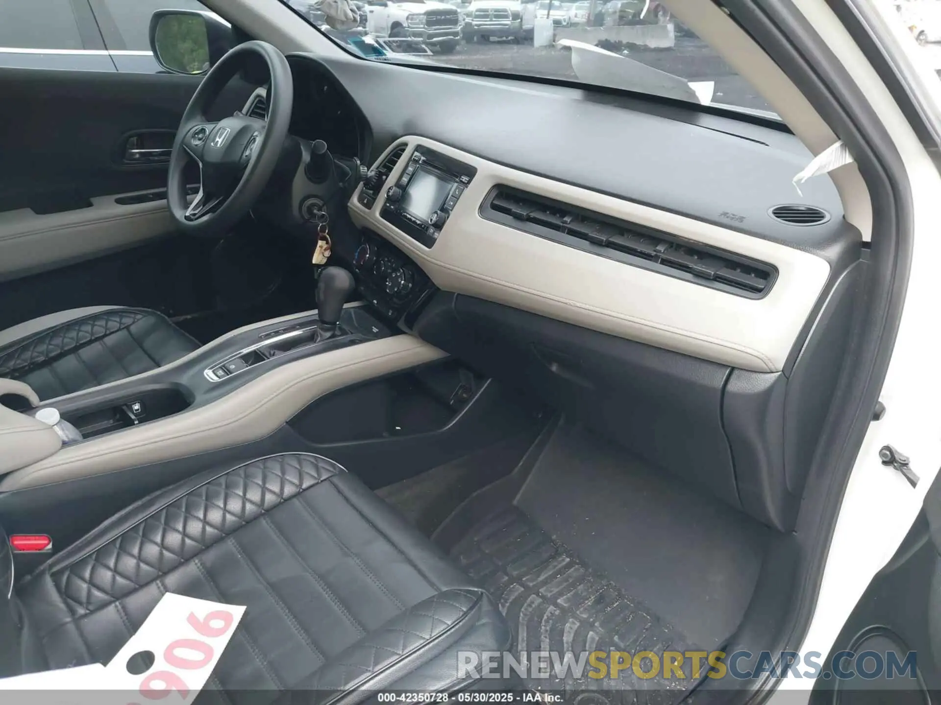 5 fotografías del automóvil dañado 3CZRU6H37NM711349 HONDA HR-V 2022