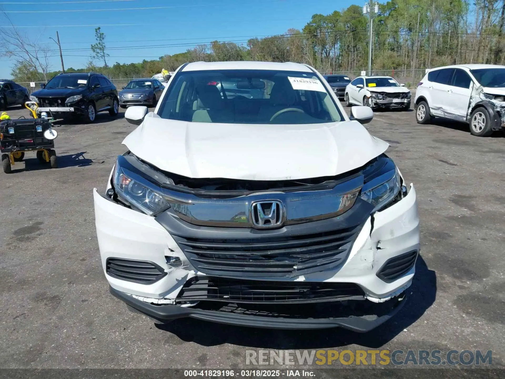 11 fotografías del automóvil dañado 3CZRU6H38NM744781 HONDA HR-V 2022