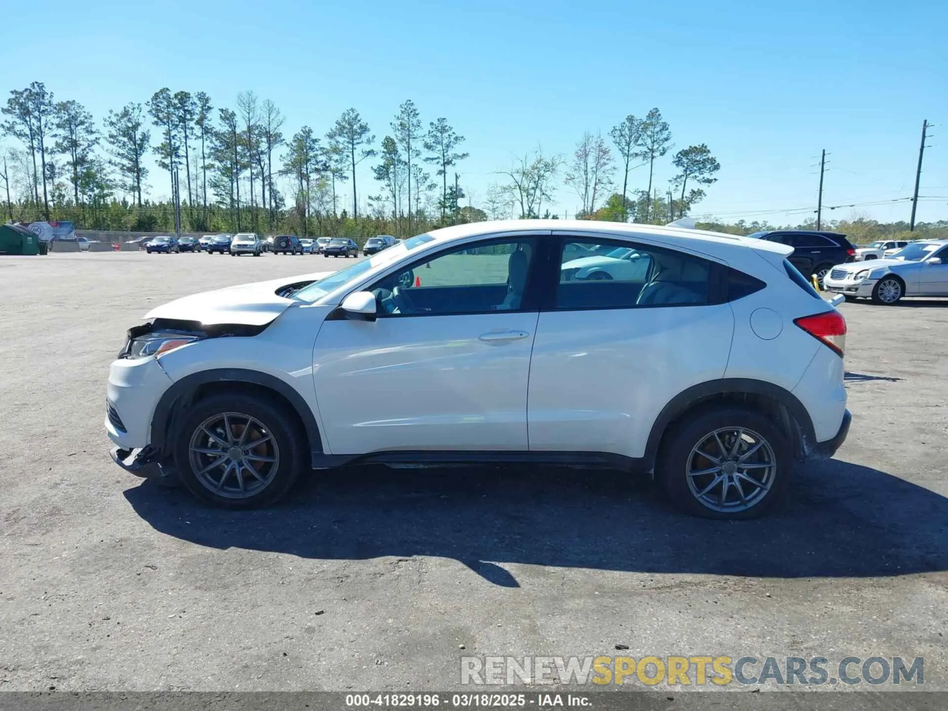 13 fotografías del automóvil dañado 3CZRU6H38NM744781 HONDA HR-V 2022