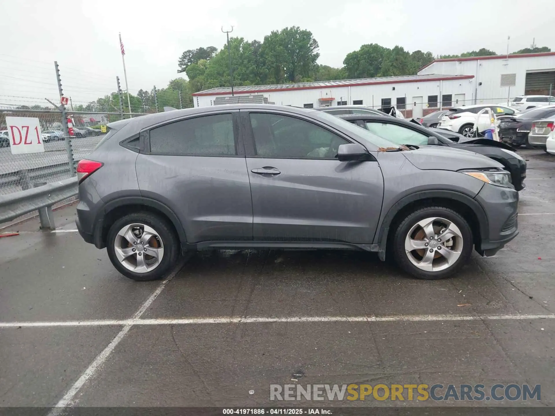 13 fotografías del automóvil dañado 3CZRU6H39NM735541 HONDA HR-V 2022