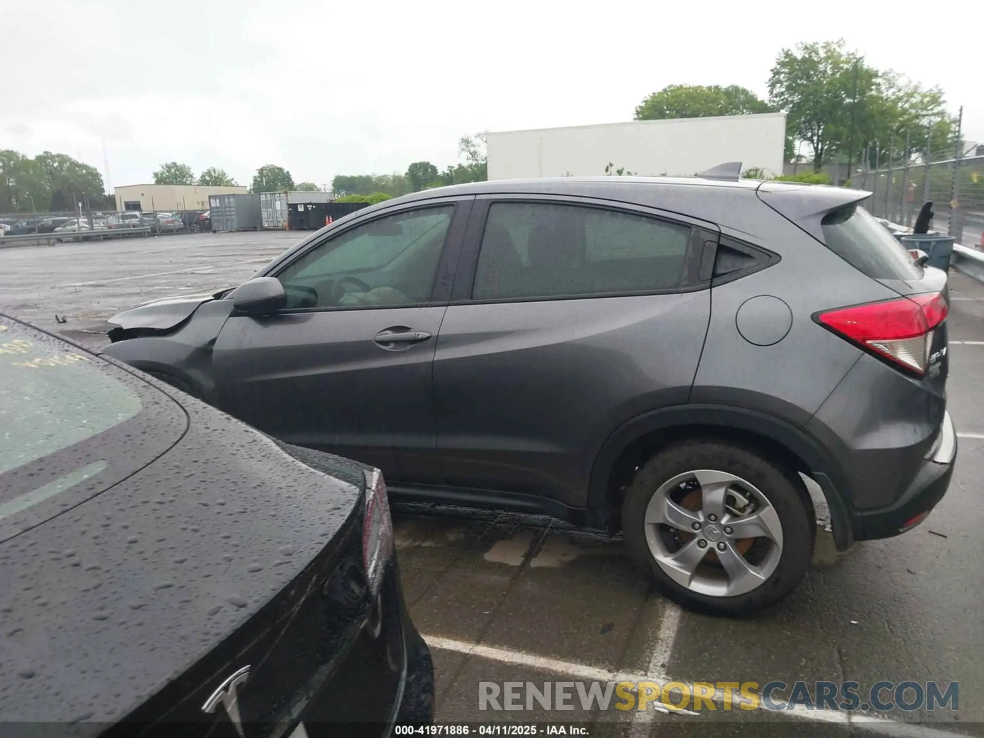 14 fotografías del automóvil dañado 3CZRU6H39NM735541 HONDA HR-V 2022