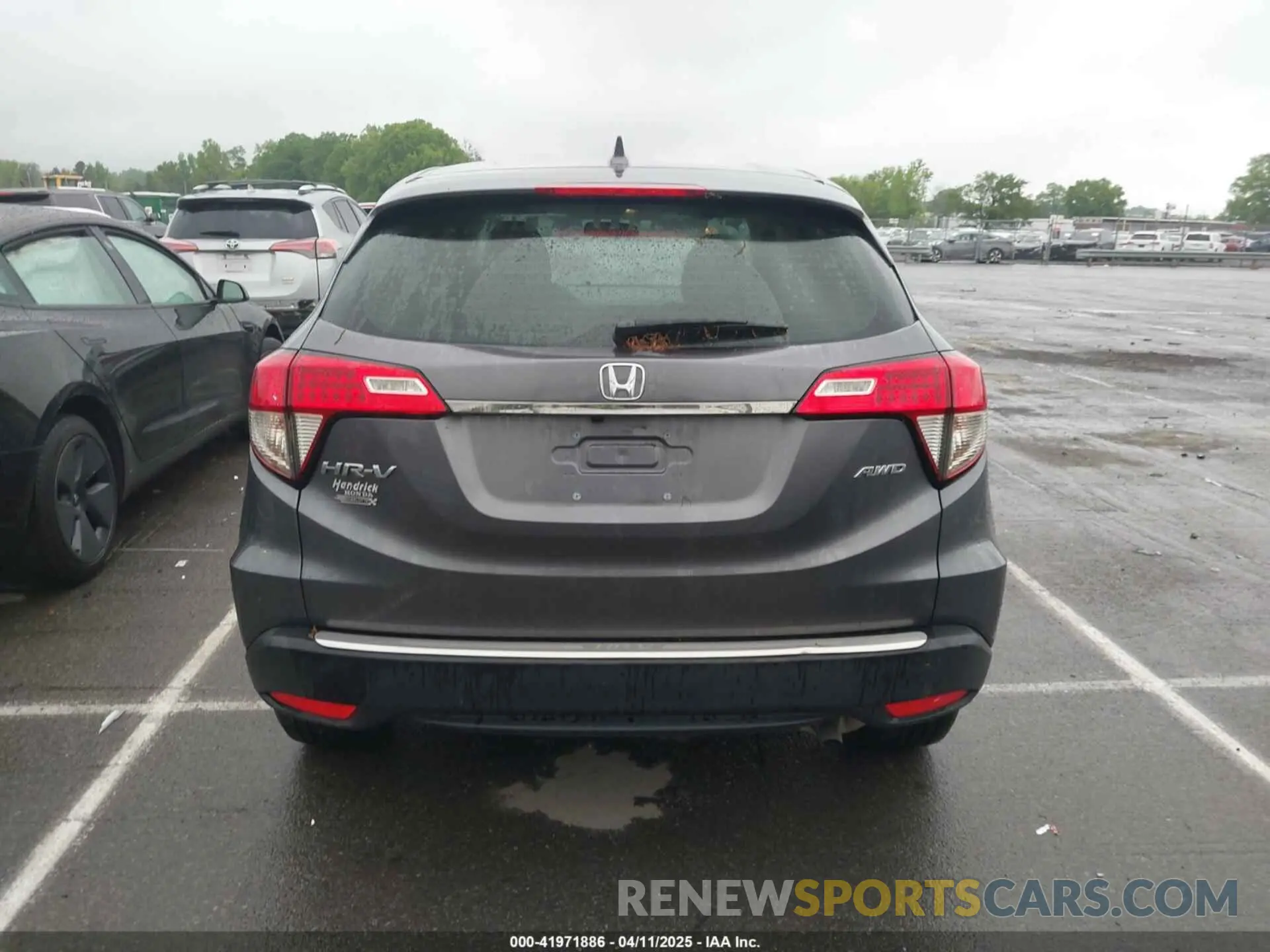 16 fotografías del automóvil dañado 3CZRU6H39NM735541 HONDA HR-V 2022