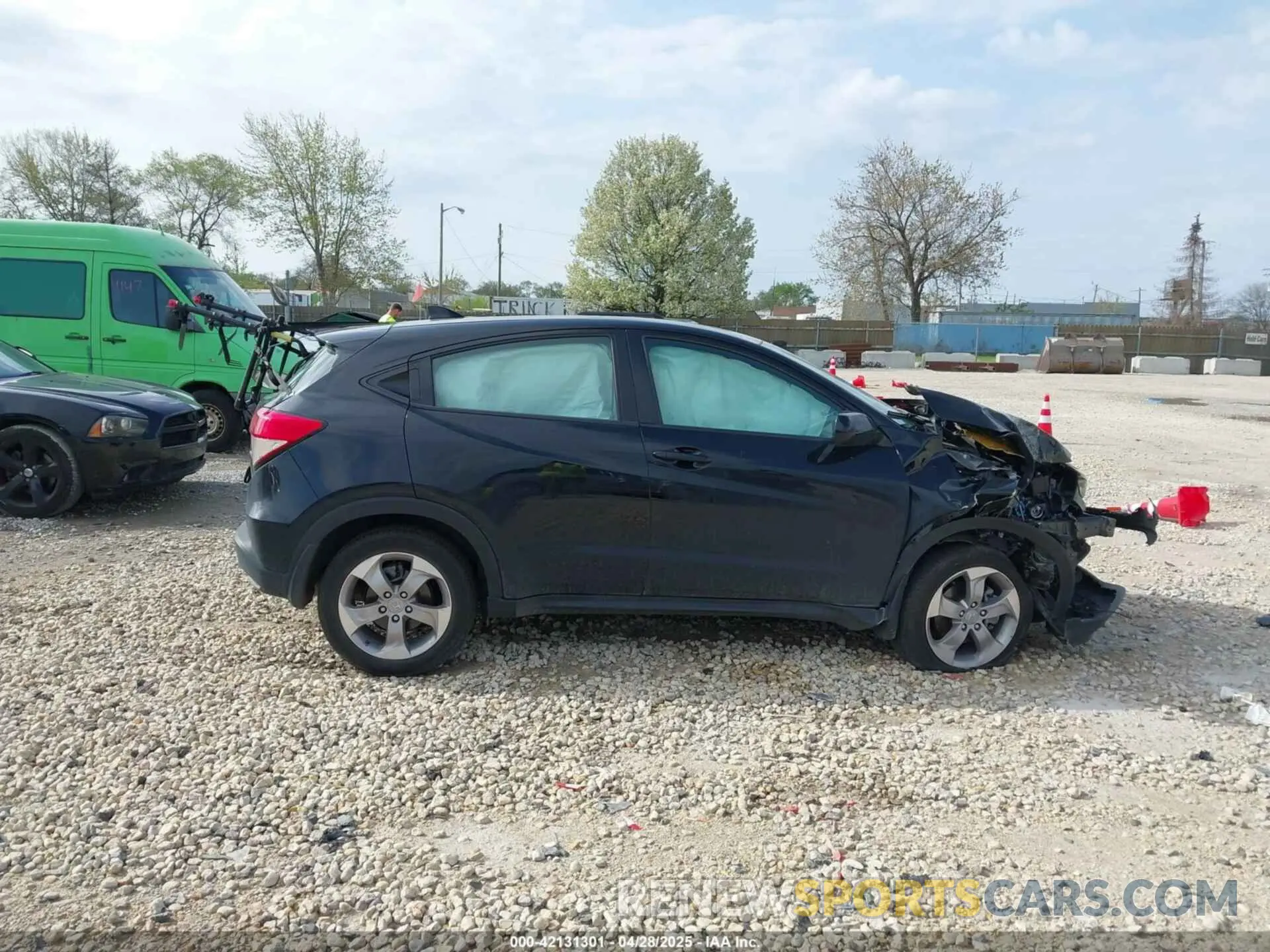 13 fotografías del automóvil dañado 3CZRU6H3XNM708767 HONDA HR-V 2022