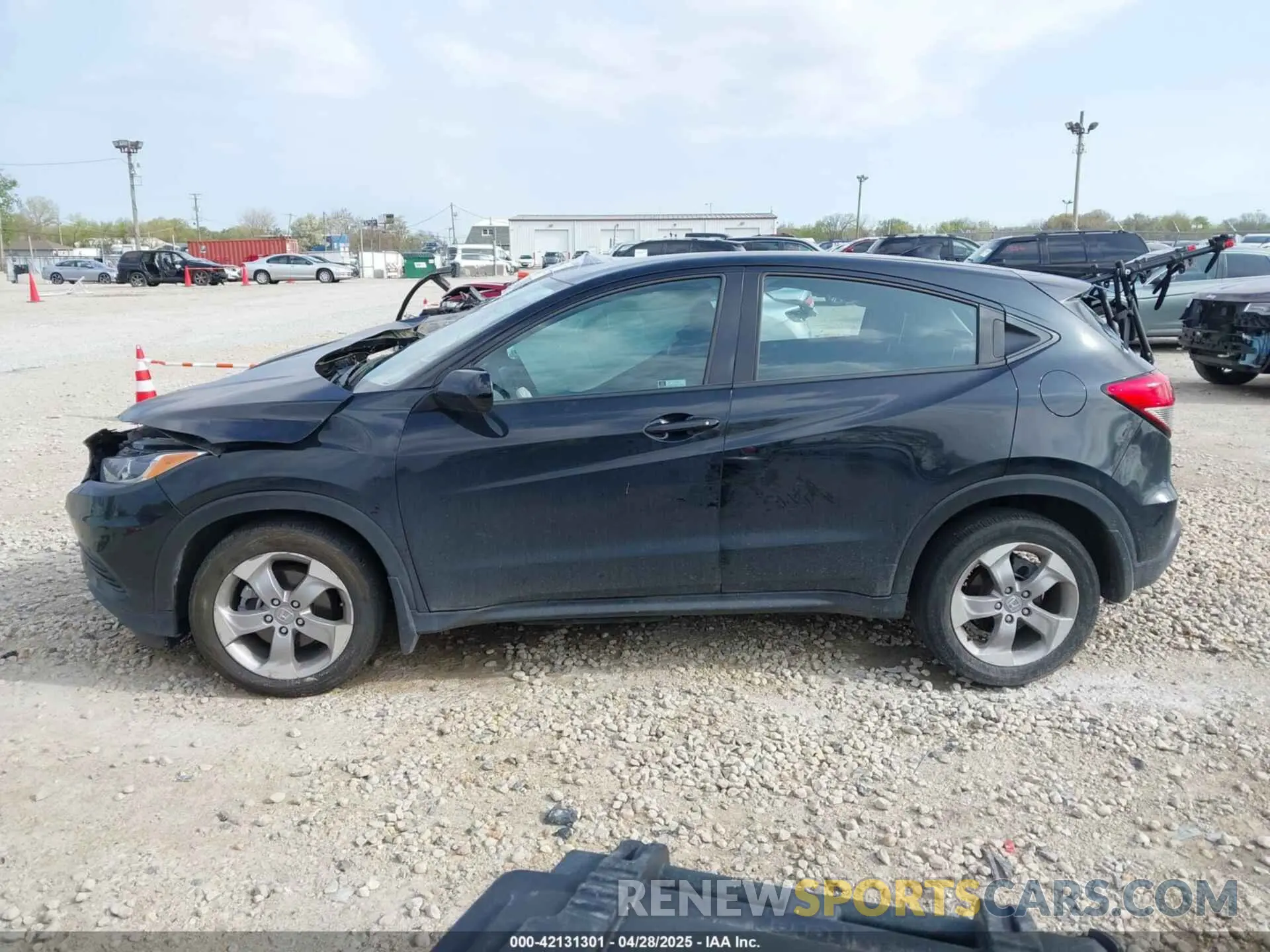 14 fotografías del automóvil dañado 3CZRU6H3XNM708767 HONDA HR-V 2022