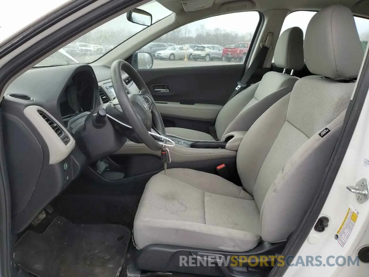 7 fotografías del automóvil dañado 3CZRU6H3XNM745303 HONDA HR-V 2022