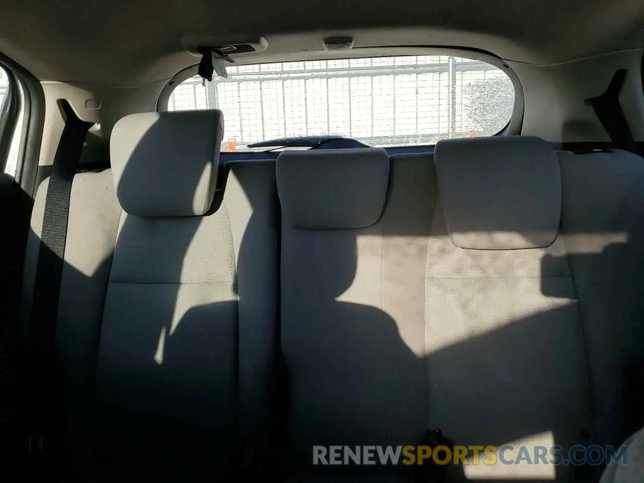 10 fotografías del automóvil dañado 3CZRU6H3XNM746936 HONDA HR-V 2022