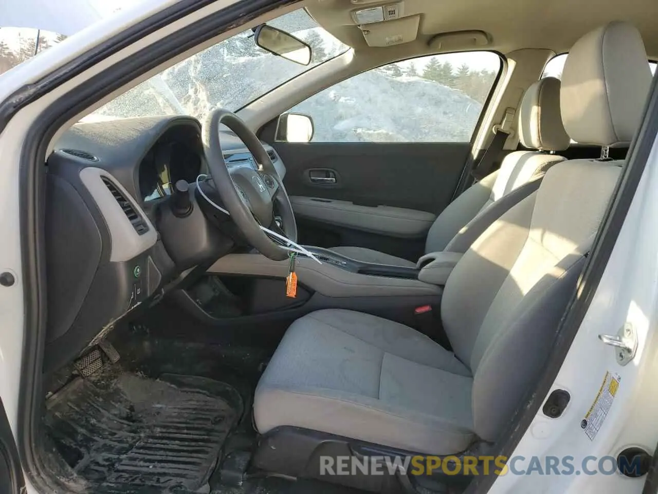 7 fotografías del automóvil dañado 3CZRU6H3XNM746936 HONDA HR-V 2022