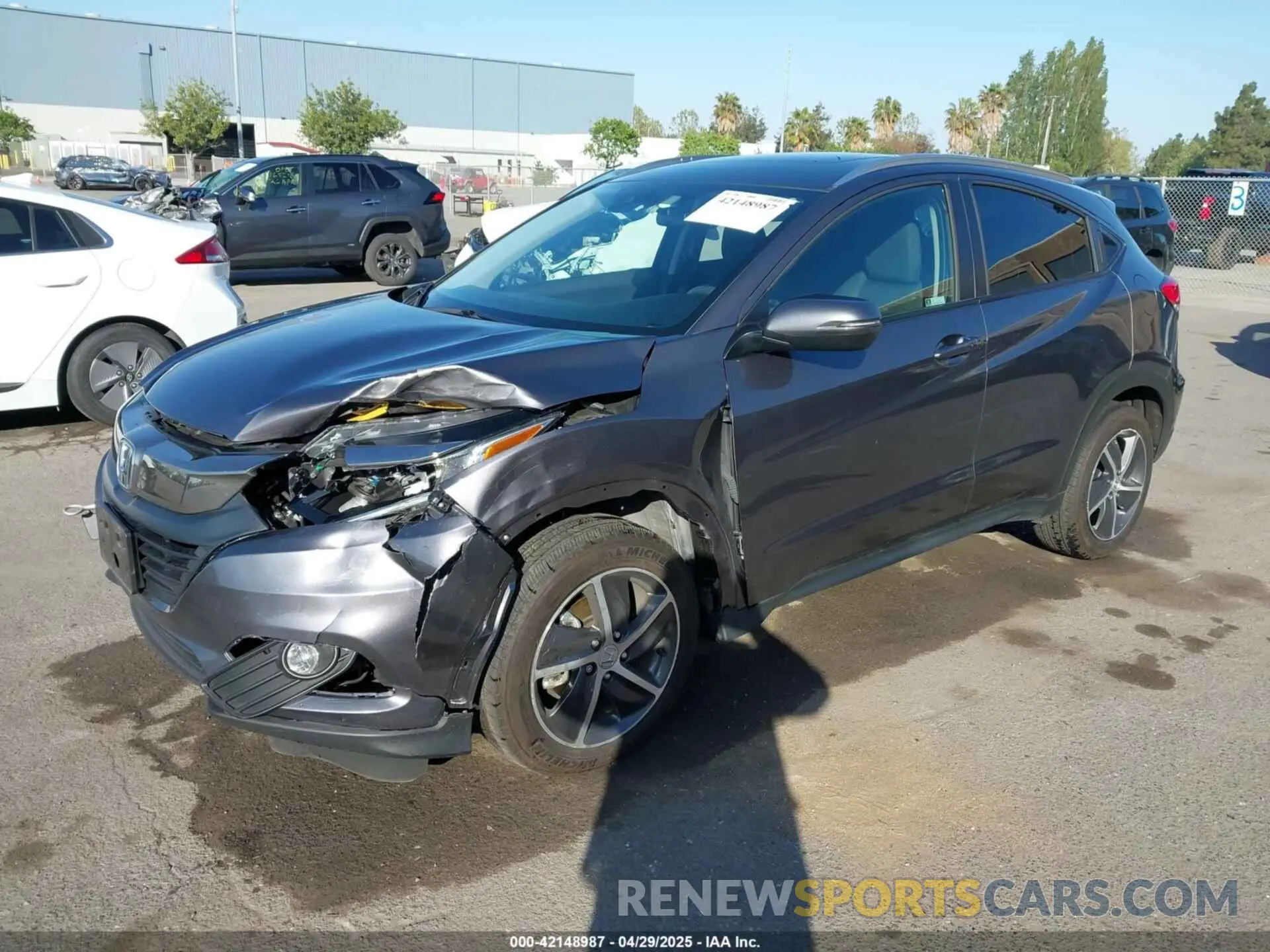2 fotografías del automóvil dañado 3CZRU6H50NM704101 HONDA HR-V 2022
