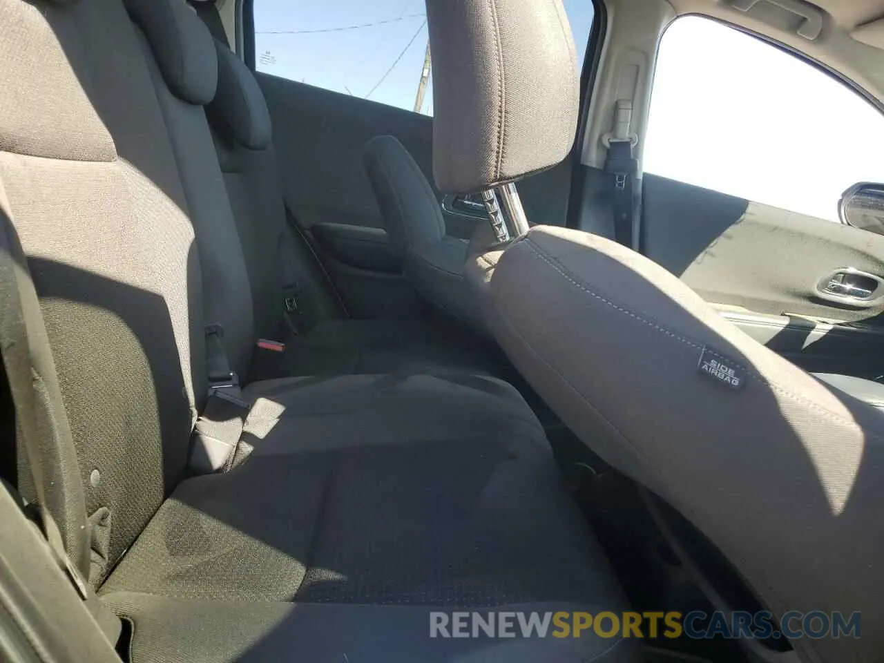 11 fotografías del automóvil dañado 3CZRU6H51NM709565 HONDA HR-V 2022
