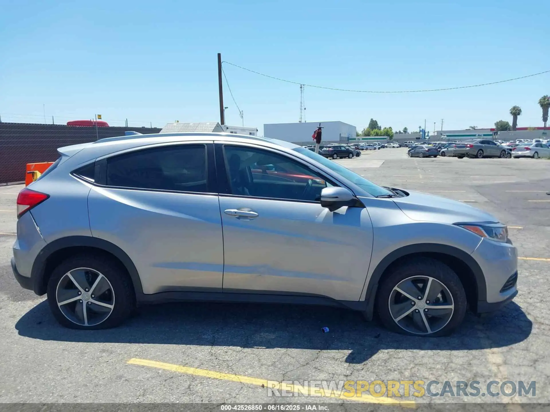 13 fotografías del automóvil dañado 3CZRU6H53NM773722 HONDA HR-V 2022