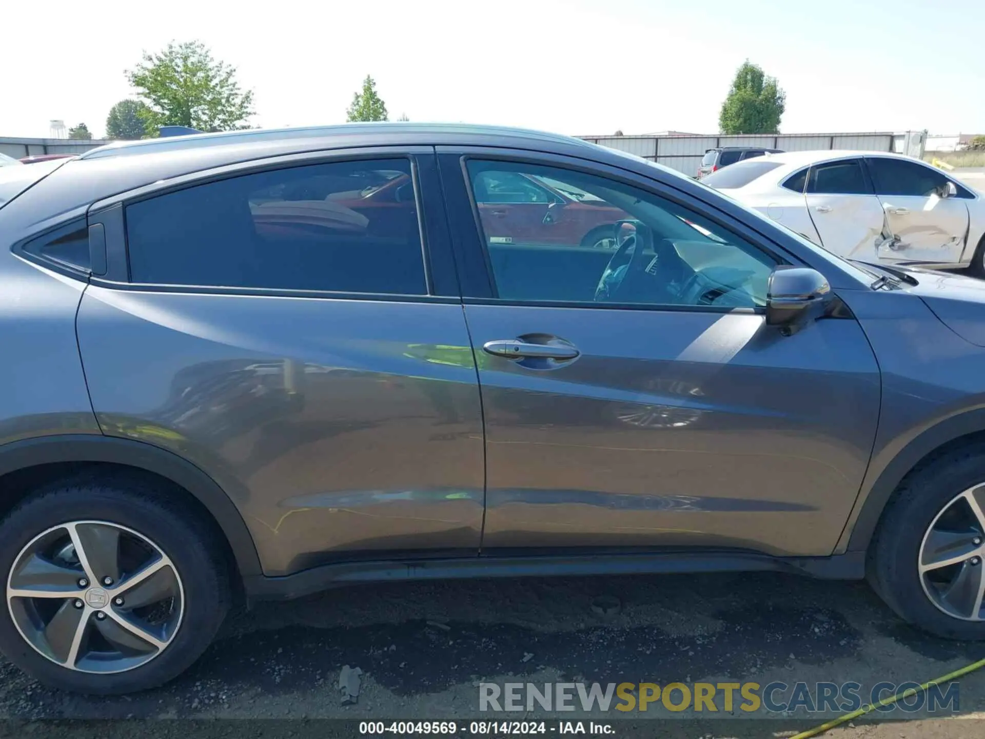 14 fotografías del automóvil dañado 3CZRU6H56NM754727 HONDA HR-V 2022