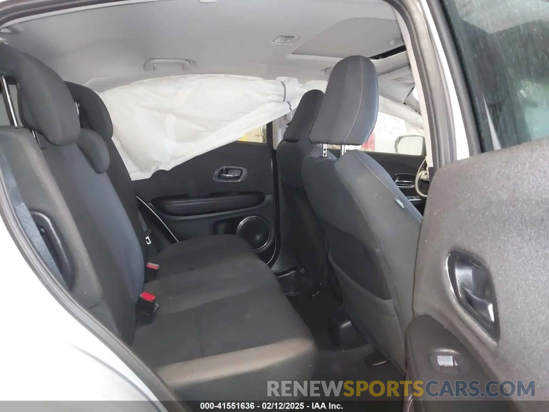 8 fotografías del automóvil dañado 3CZRU6H56NM774699 HONDA HR-V 2022