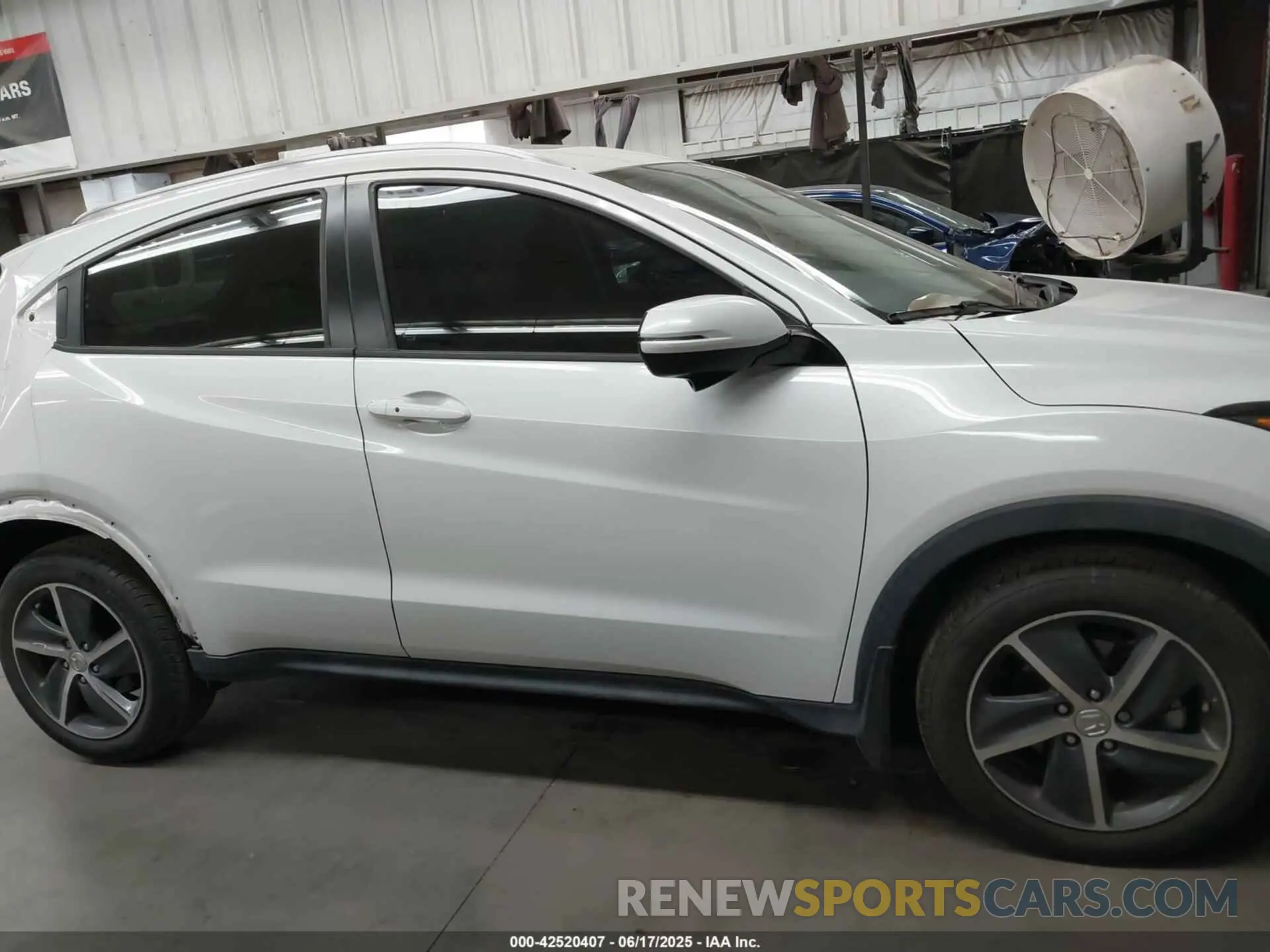 14 fotografías del automóvil dañado 3CZRU6H57NM730372 HONDA HR-V 2022