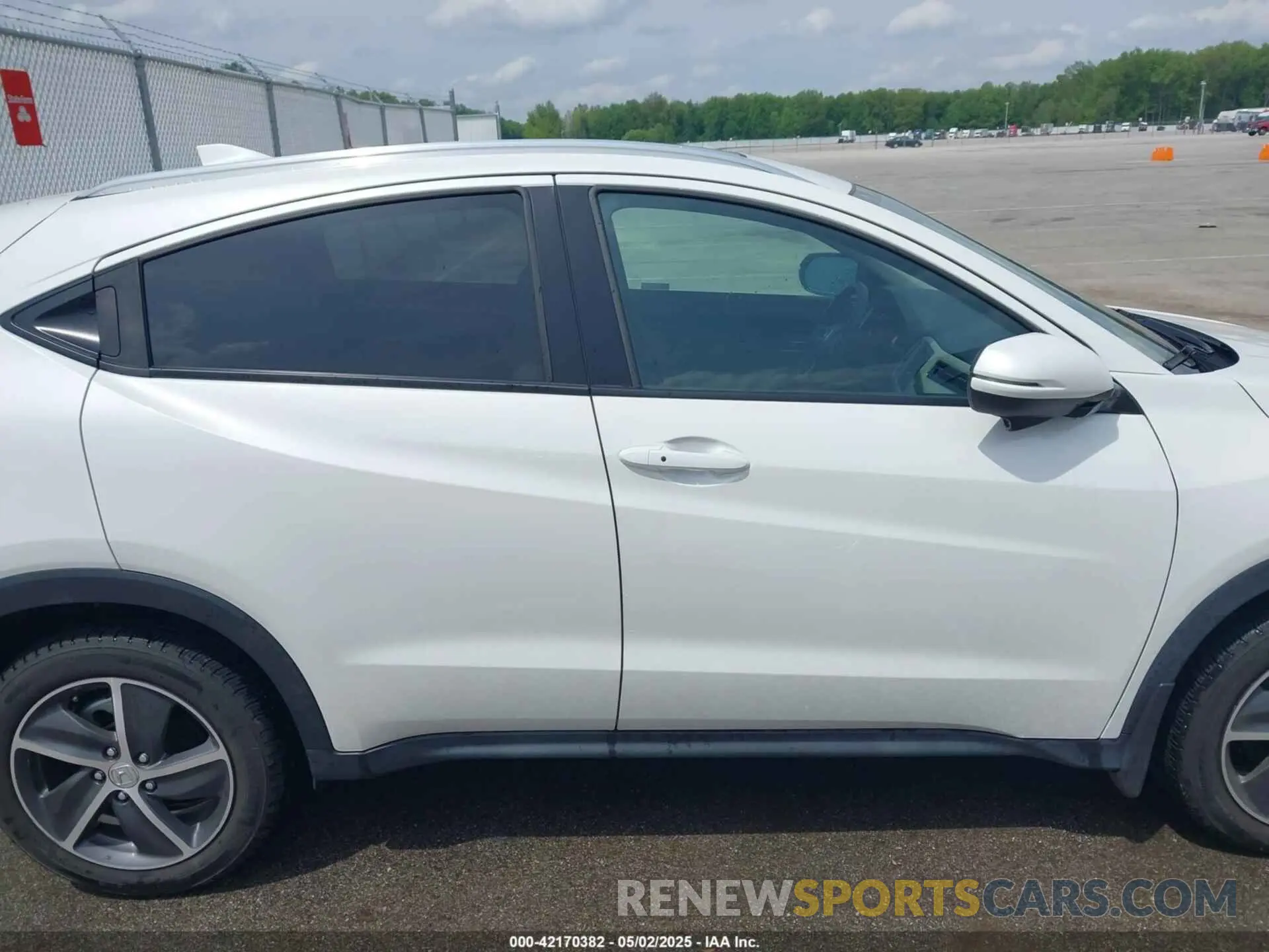 13 fotografías del automóvil dañado 3CZRU6H57NM741839 HONDA HR-V 2022