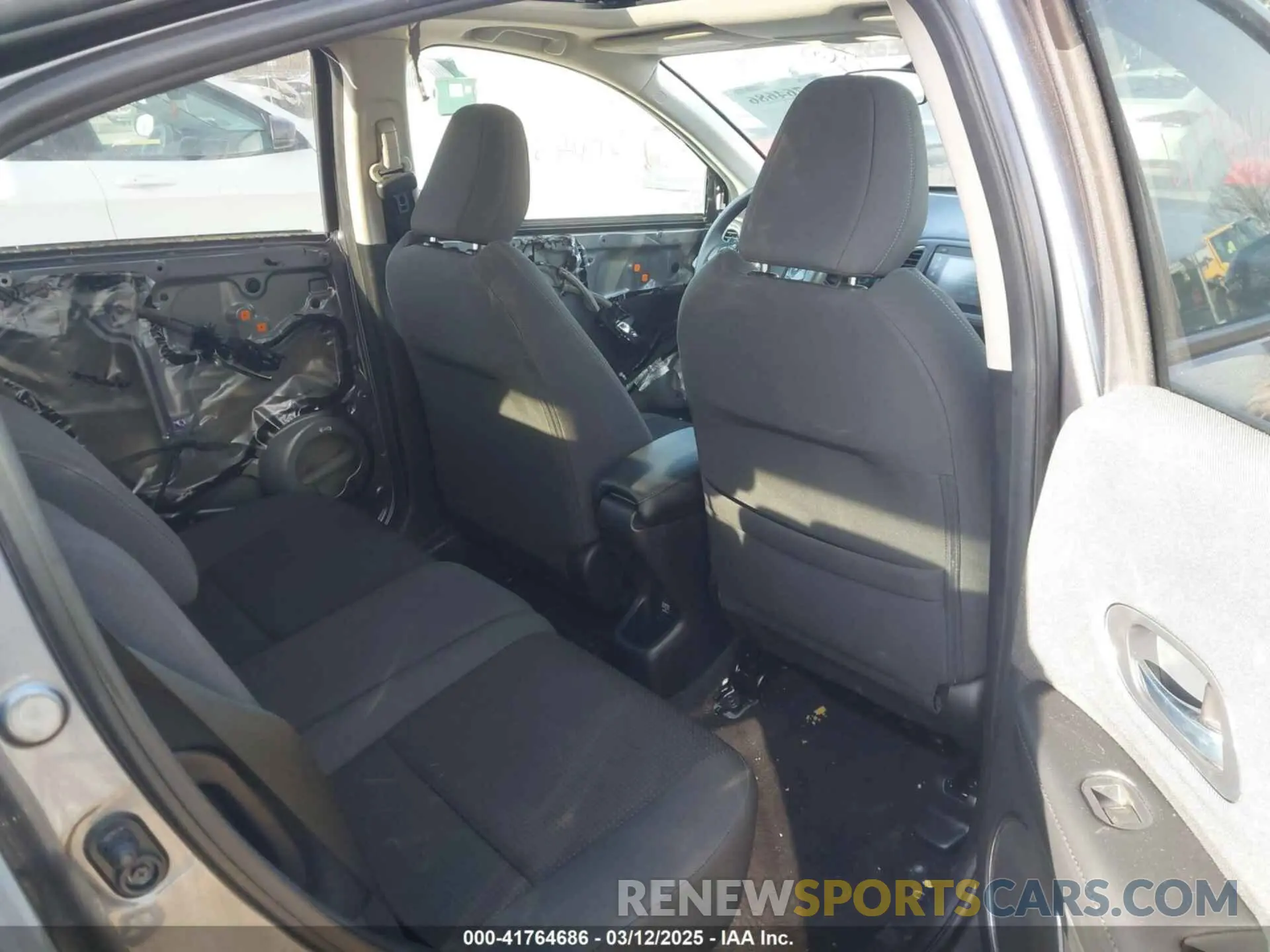 8 fotografías del automóvil dañado 3CZRU6H58NM716495 HONDA HR-V 2022