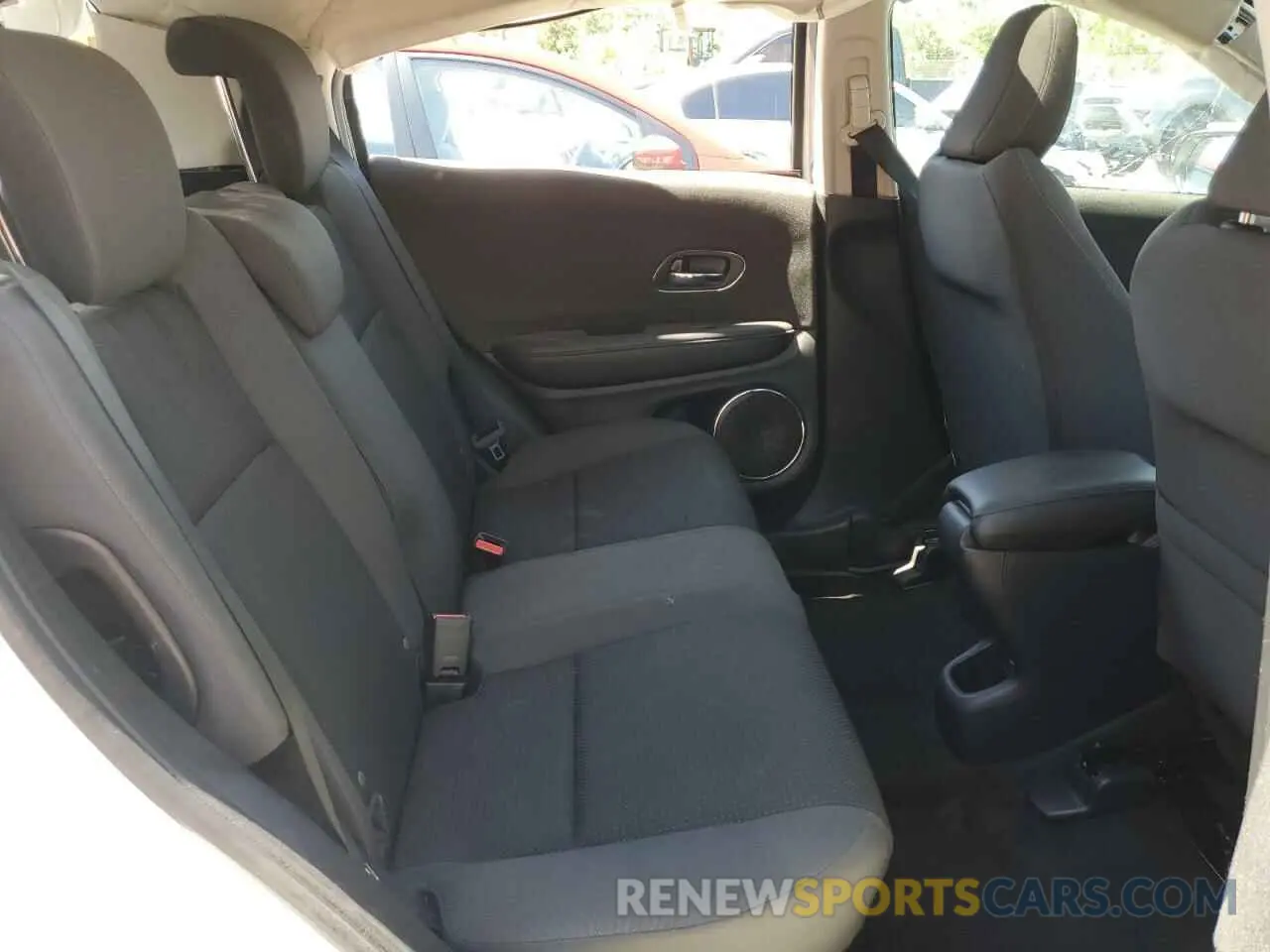 10 fotografías del automóvil dañado 3CZRU6H5XNM747084 HONDA HR-V 2022