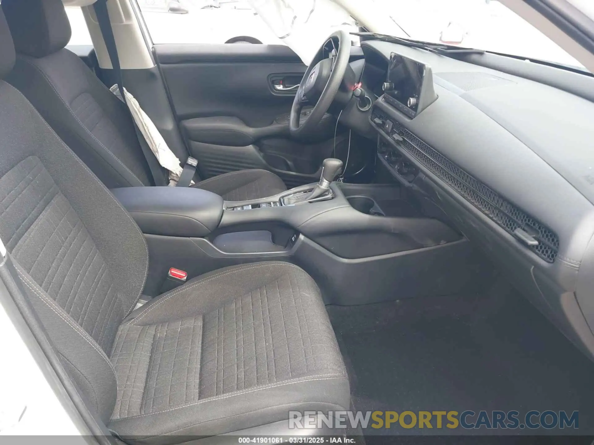 5 fotografías del automóvil dañado 3CZRZ1H30PM737458 HONDA HR-V 2023