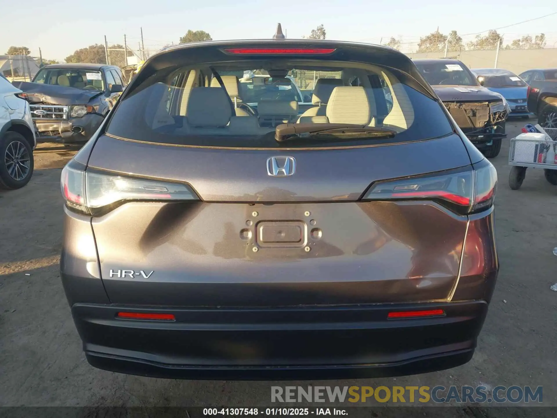 17 fotografías del automóvil dañado 3CZRZ1H31PM724878 HONDA HR-V 2023