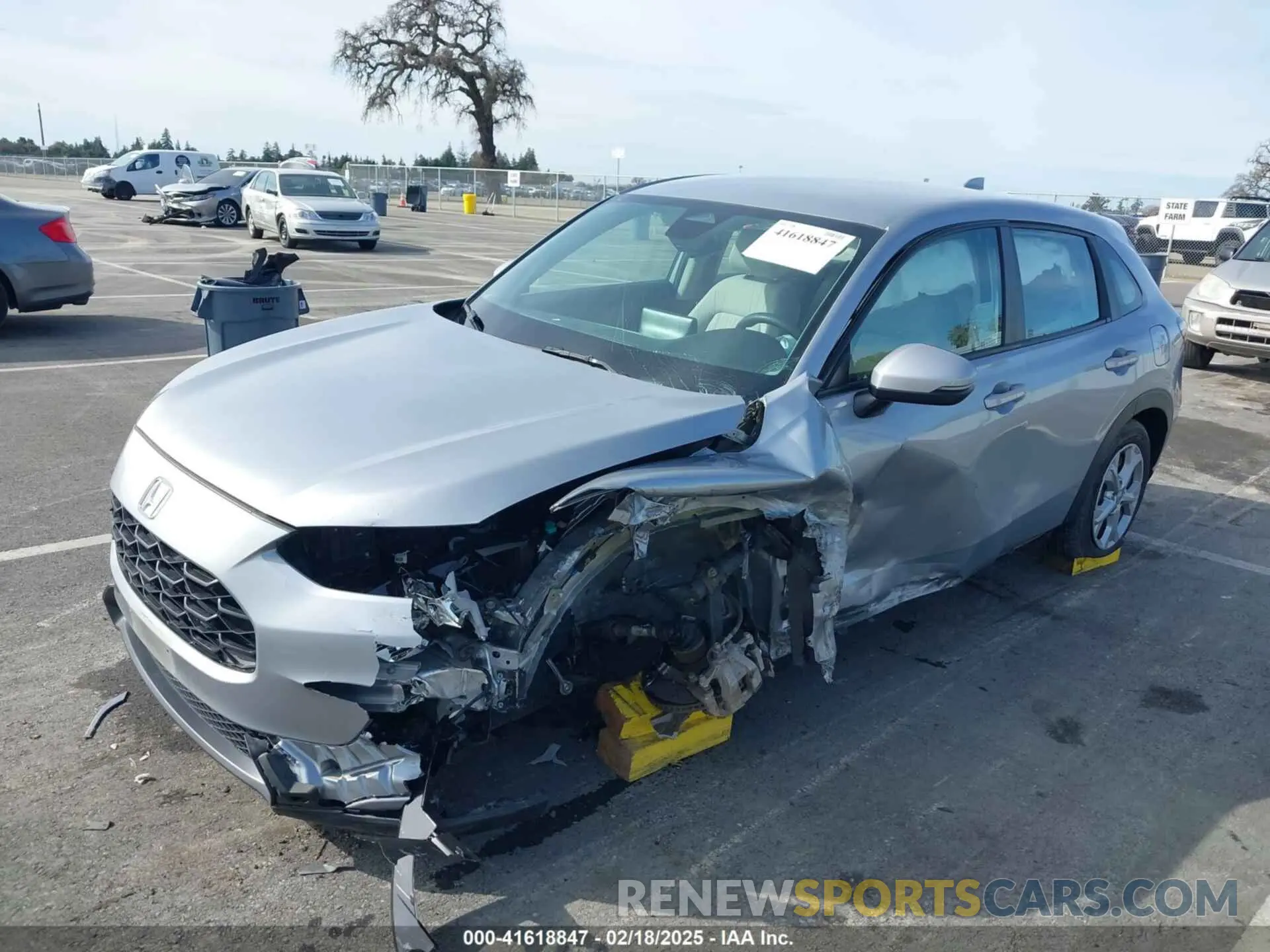 2 fotografías del automóvil dañado 3CZRZ1H32PM723108 HONDA HR-V 2023