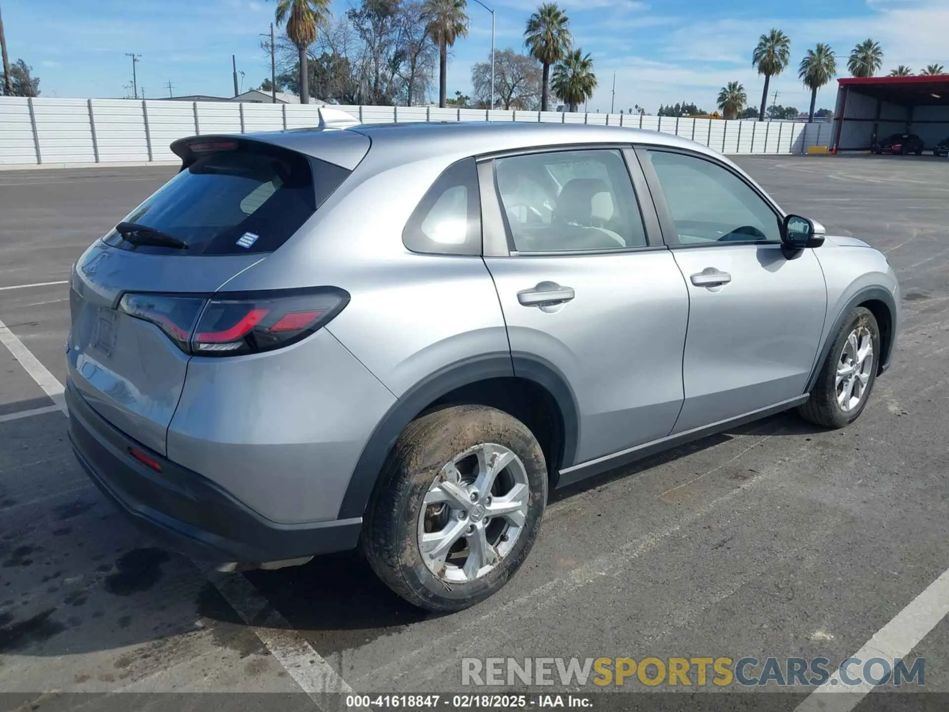 4 fotografías del automóvil dañado 3CZRZ1H32PM723108 HONDA HR-V 2023