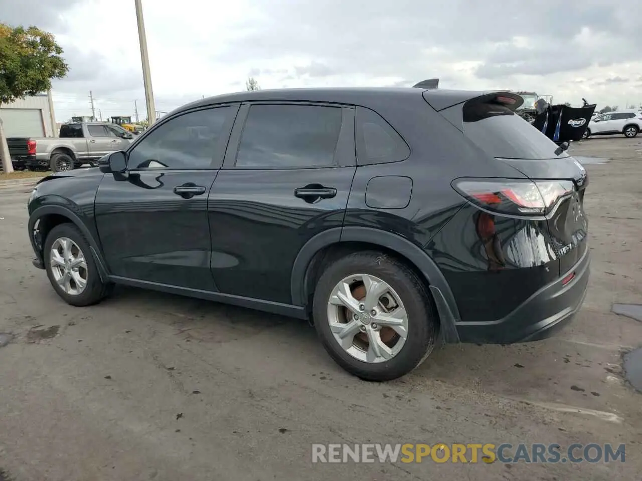2 fotografías del automóvil dañado 3CZRZ1H32PM734089 HONDA HR-V 2023
