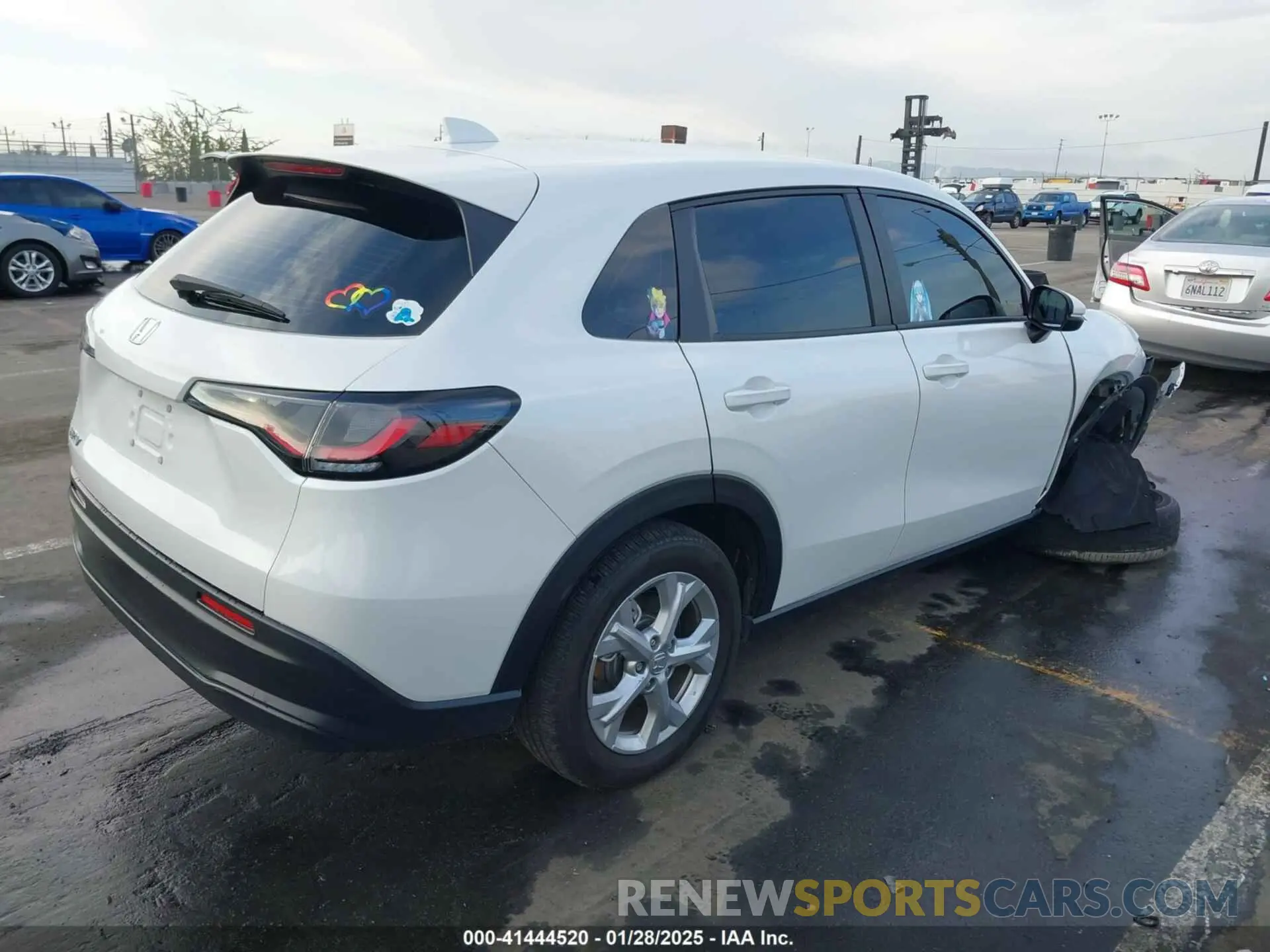 4 fotografías del automóvil dañado 3CZRZ1H32PM739454 HONDA HR-V 2023