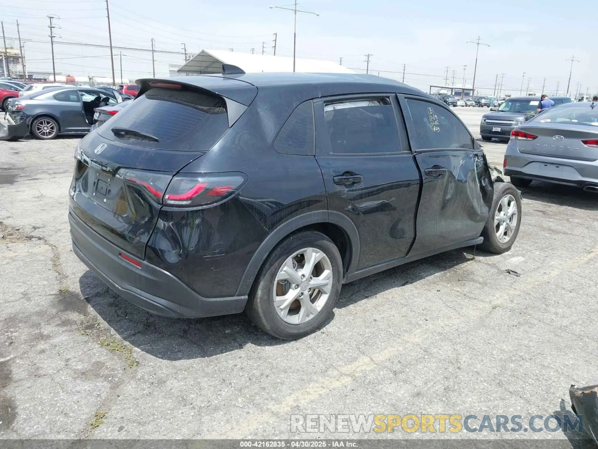 4 fotografías del automóvil dañado 3CZRZ1H32PM742306 HONDA HR-V 2023