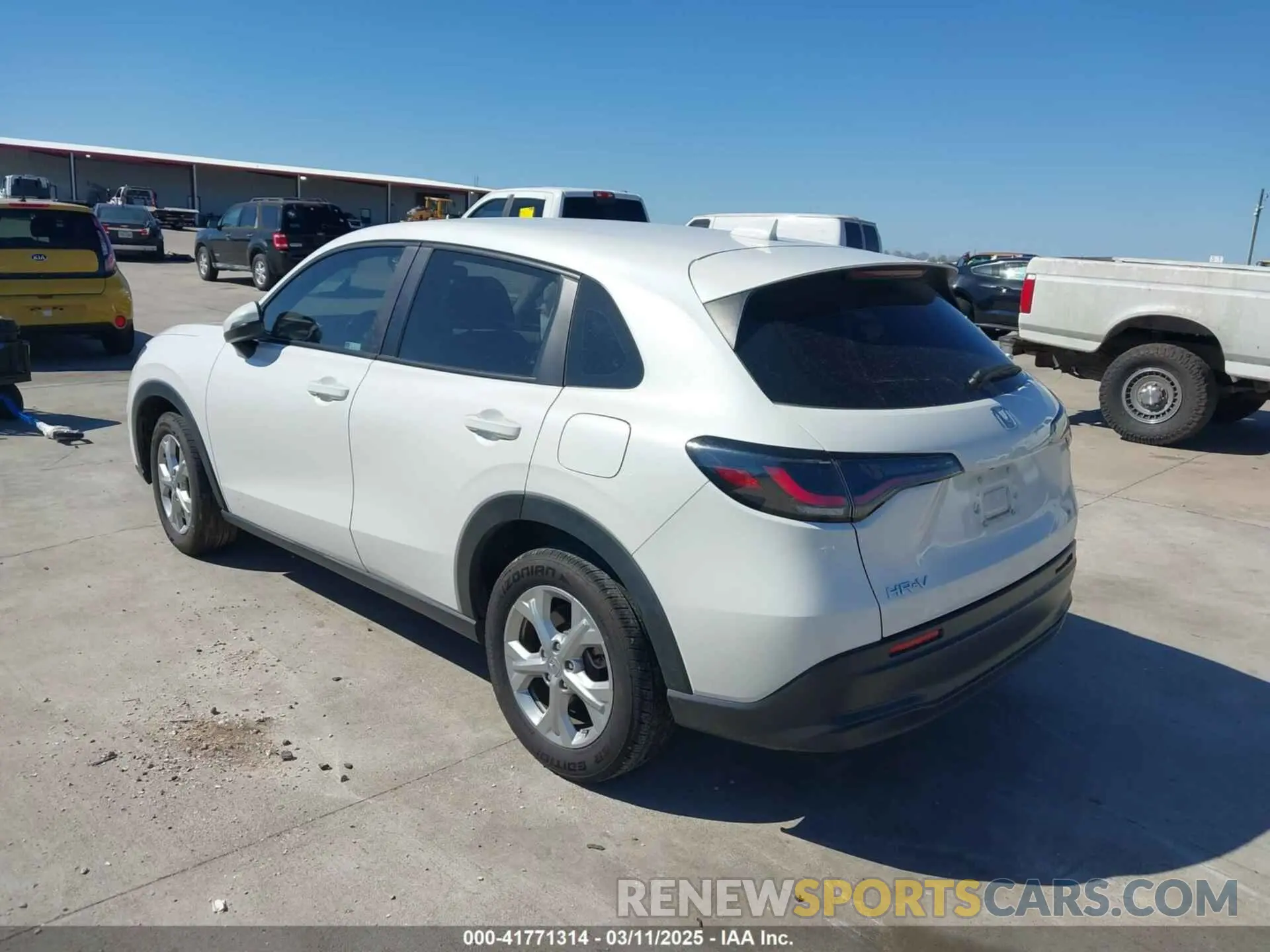 3 fotografías del automóvil dañado 3CZRZ1H34PM707380 HONDA HR-V 2023
