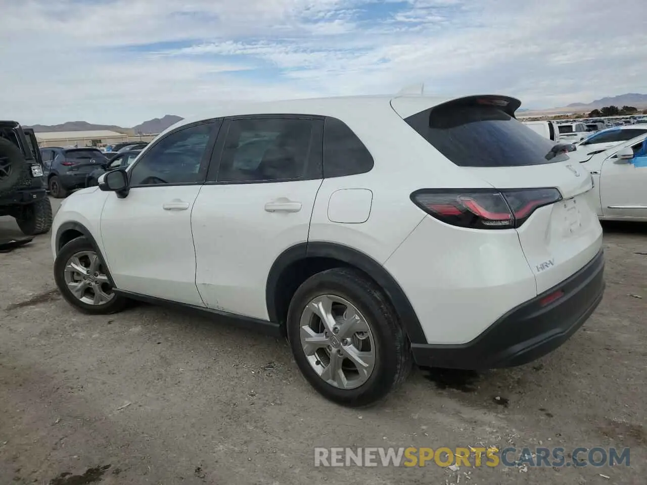 2 fotografías del automóvil dañado 3CZRZ1H35PM708103 HONDA HR-V 2023